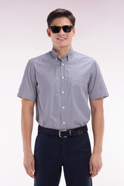Chemise à manches courtes en coton rayé bleu foncé coupe droite - Image 1
