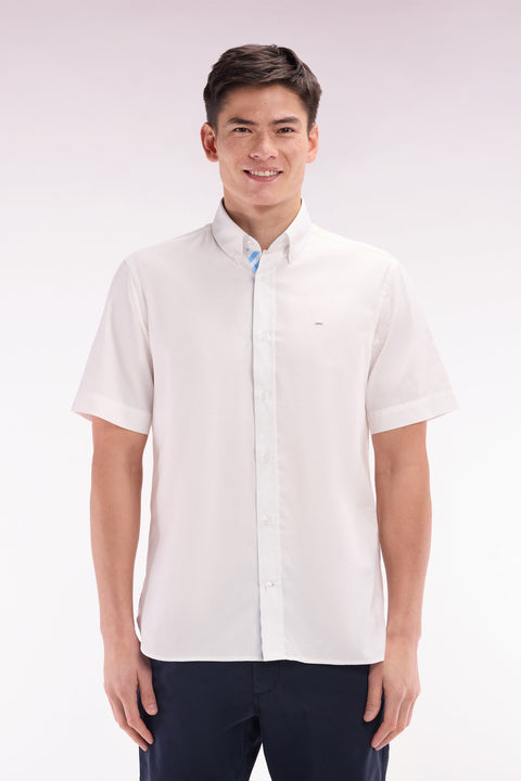 Chemise à manches courtes en coton blanc broderie et patte de boutonnage cerclées coupe droite - Image 1