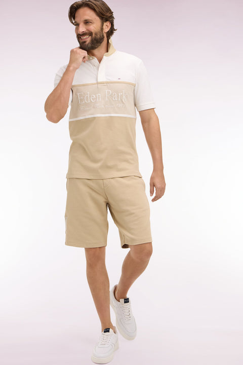 Short en molleton coton beige à broderie blason - Image 1