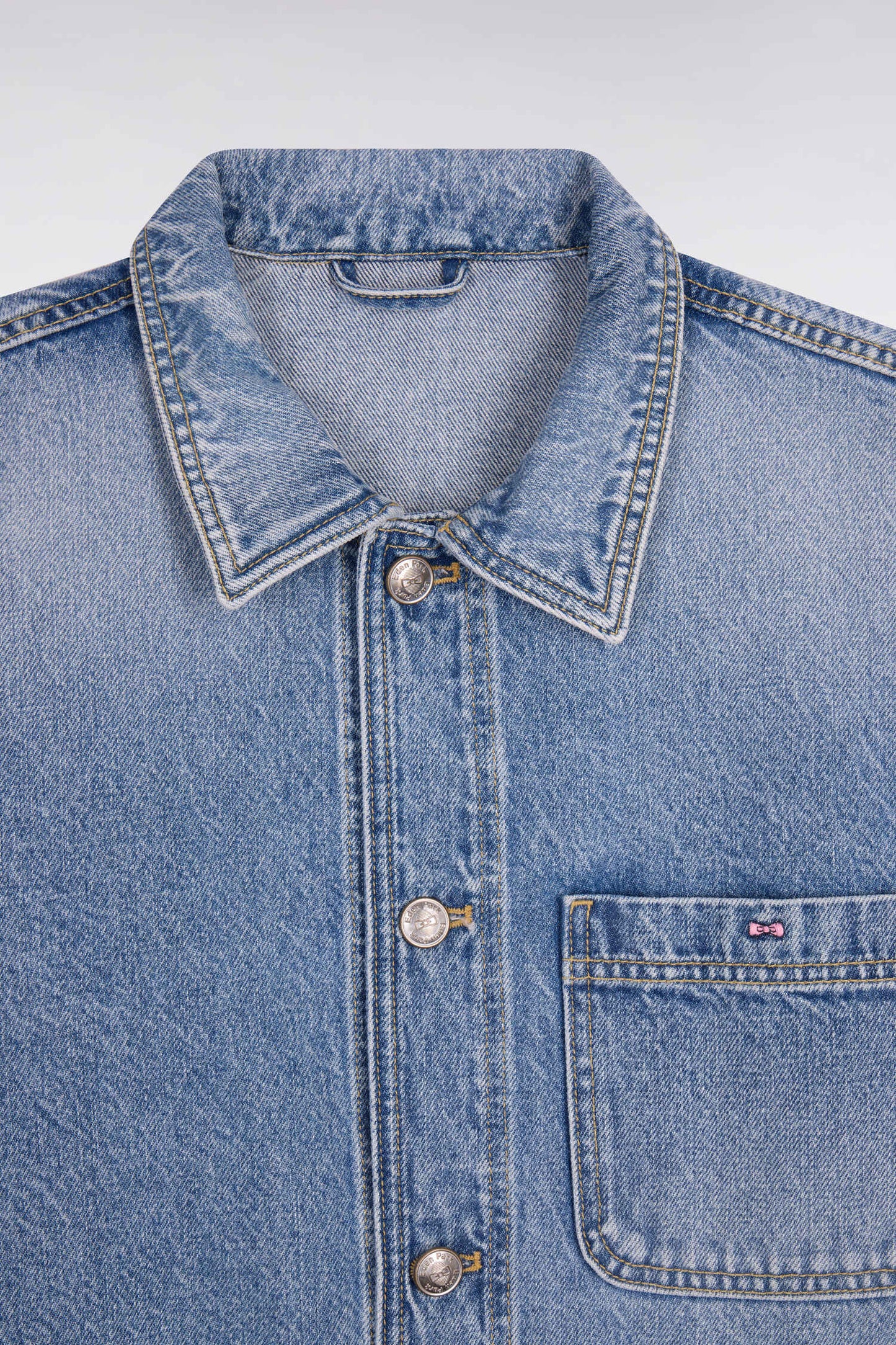 Veste worker en denim bleu délavé