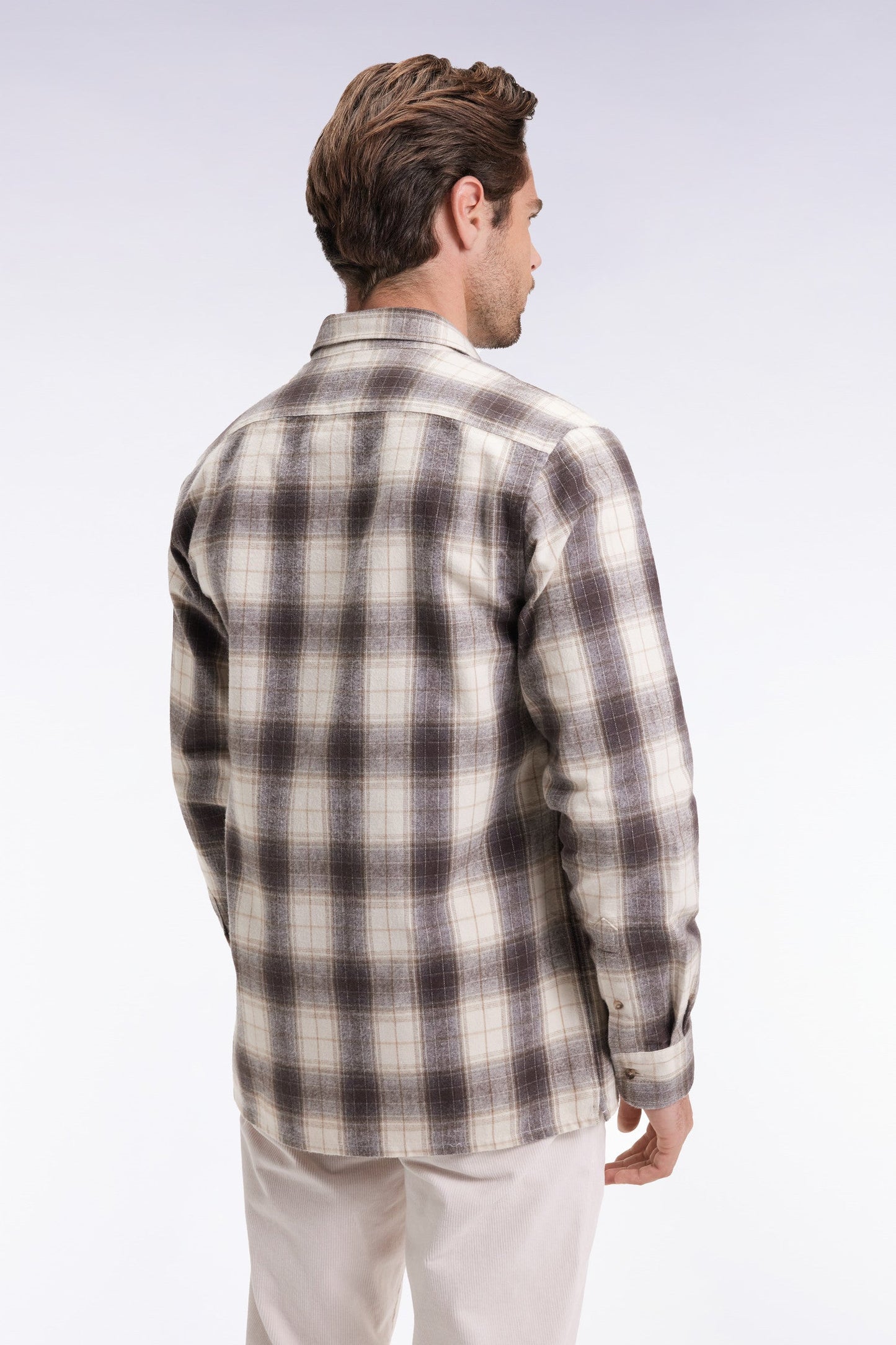 Chemise à carreaux en coton japonais beige coupe droite