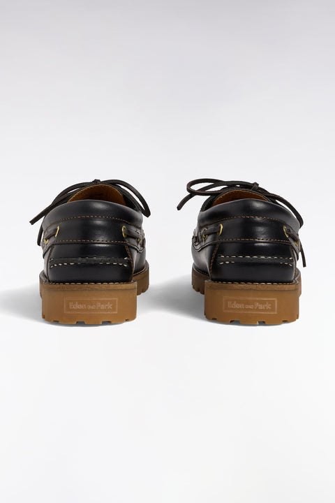 Chaussures bateau en cuir lisse noir semelles beige - Image 3