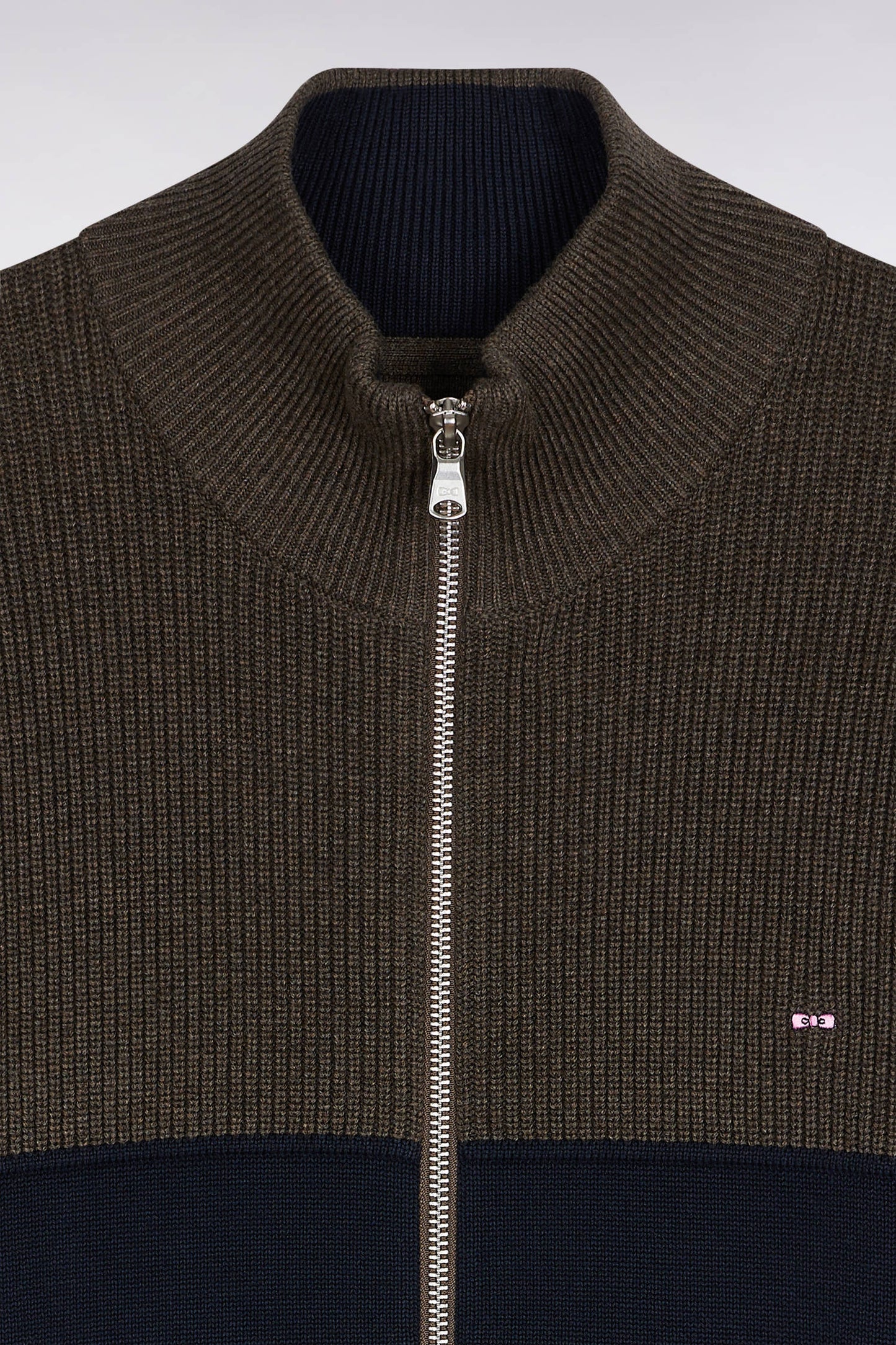 Cardigan zippé en coton bicolore marine et marron coupe droite