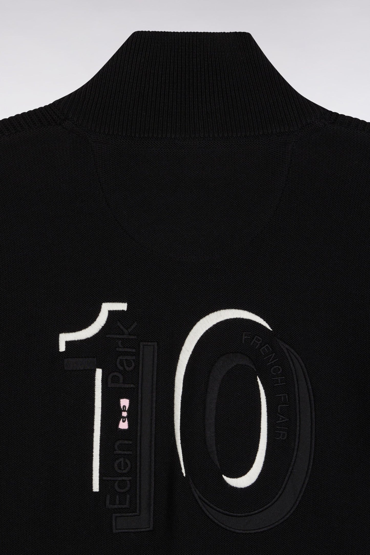 Cardigan zippé en coton noir à rayures grises coupe droite