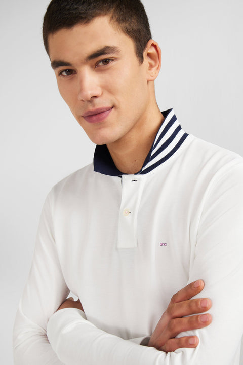 Polo manches longues blanc en coton avec col contrasté - Image 3