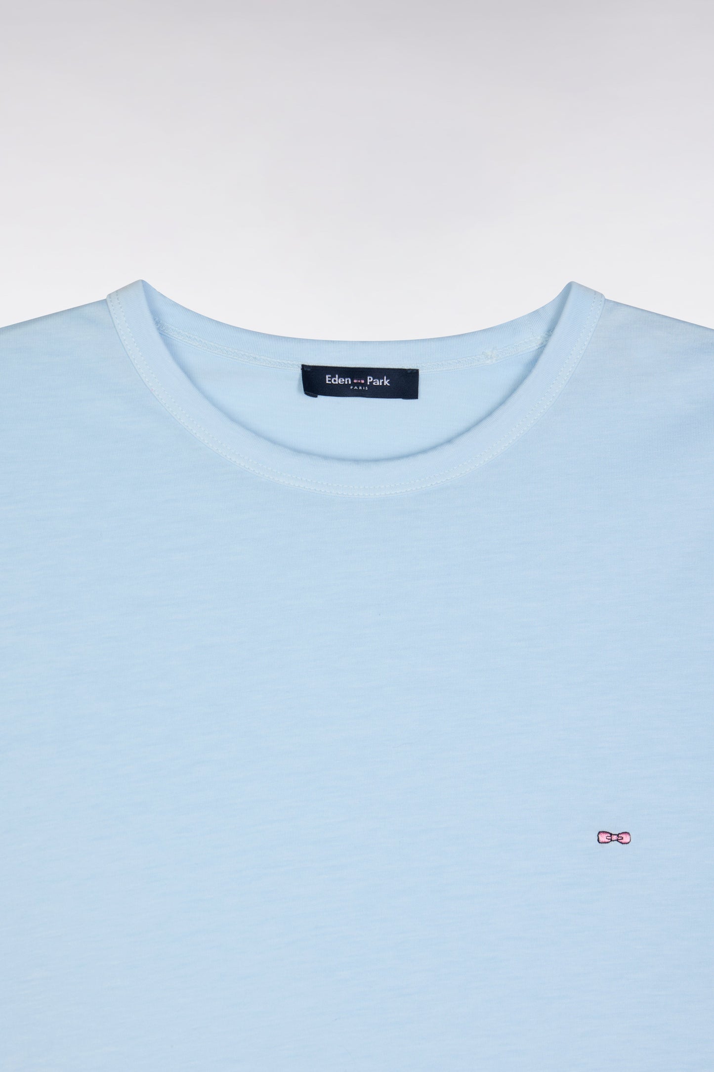 T-shirt uni ciel en lyocell et coton coupe droite