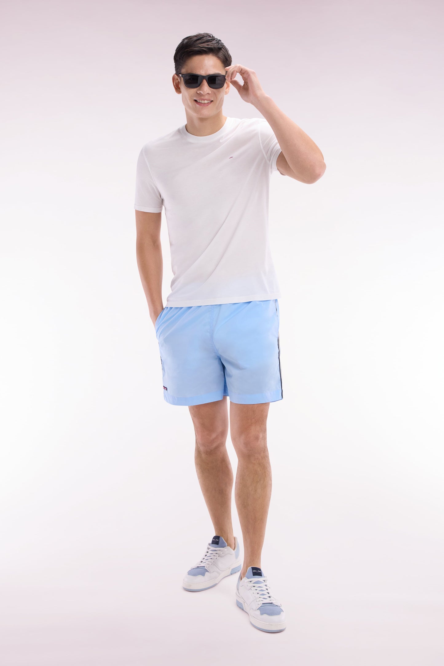 Maillot de bain ciel à détails tricolores