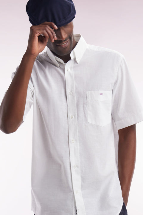 Chemise à manches courtes en coton texturé blanc coupe droite - Image 3