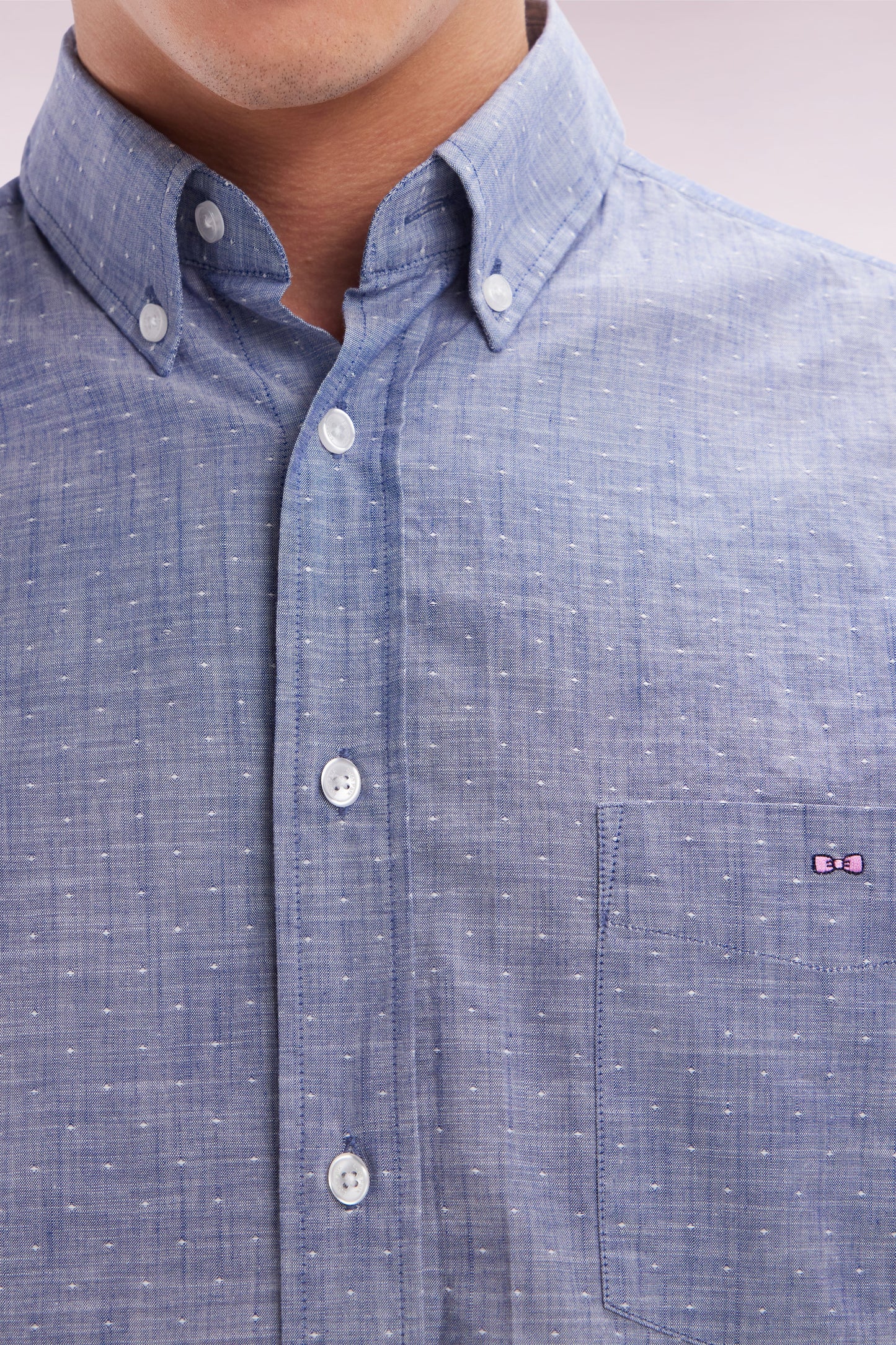 Chemise à manches courtes en coton texturé bleu foncé coupe droite