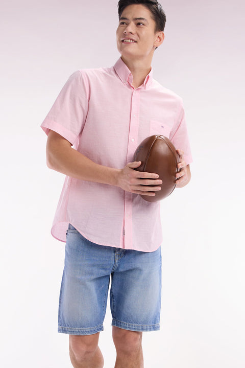 Chemise à manches courtes en coton texturé rose coupe droite - Image 3