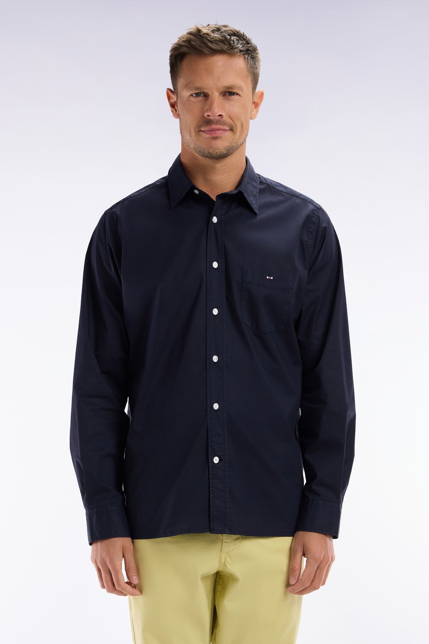 Chemise unisexe en coton et lyocell stretch marine coupe droite