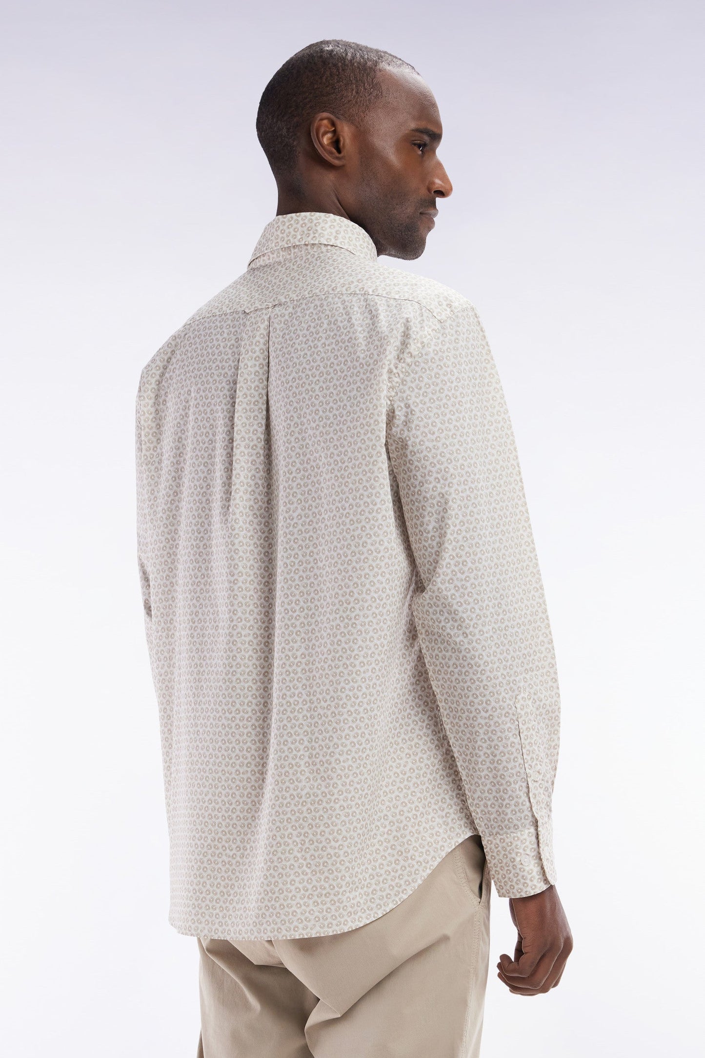 Chemise en popeline de coton à microimprimé graphique beige coupe droite