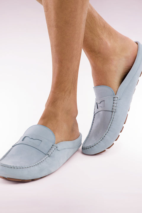 Mocassins babouches en cuir suédé gris clair - Image 1
