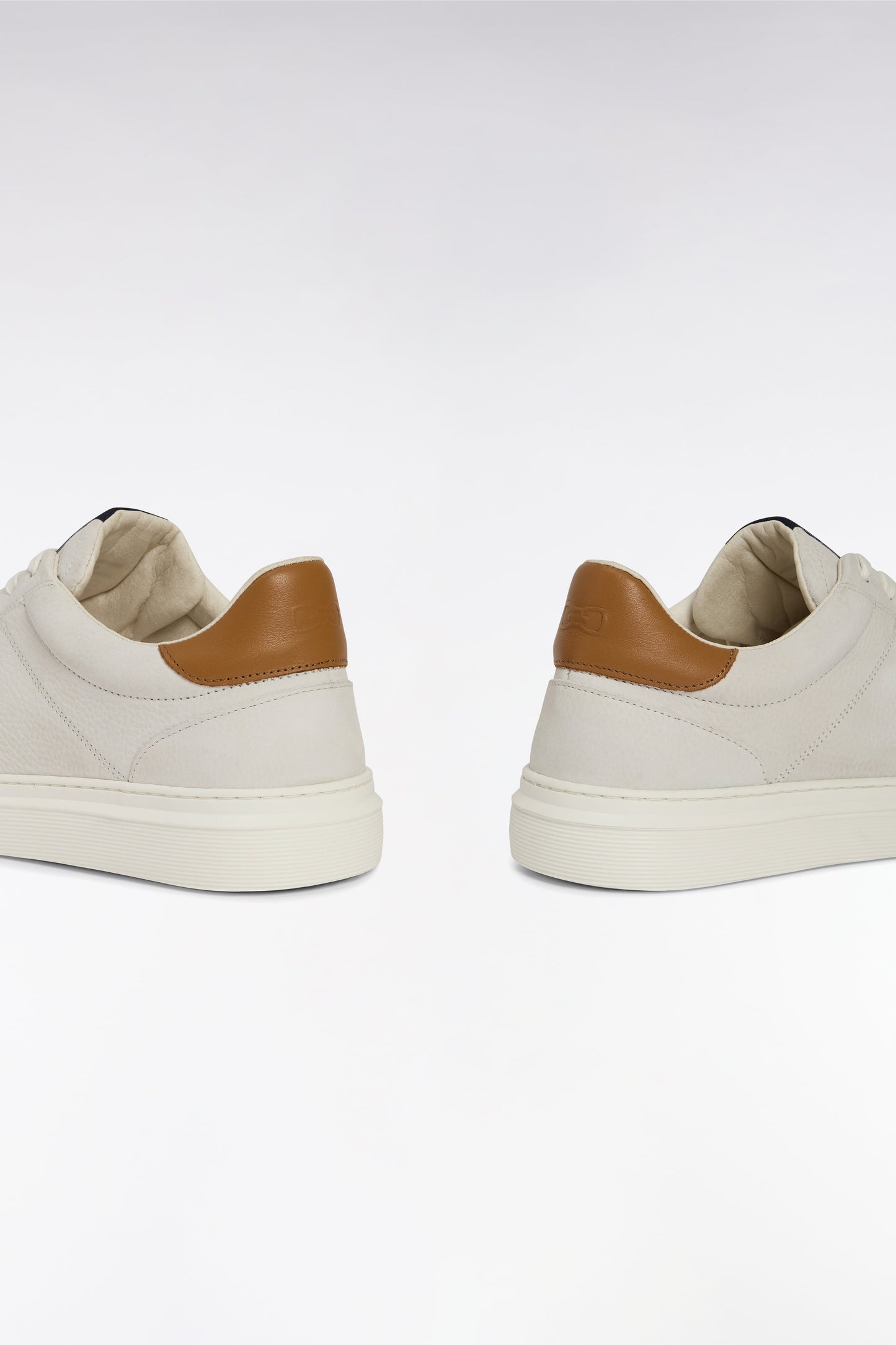 Baskets basses en cuir blanc