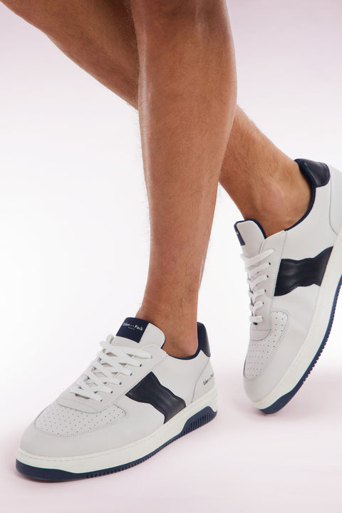Sneakers en cuir blanches détails noirs - Image 2