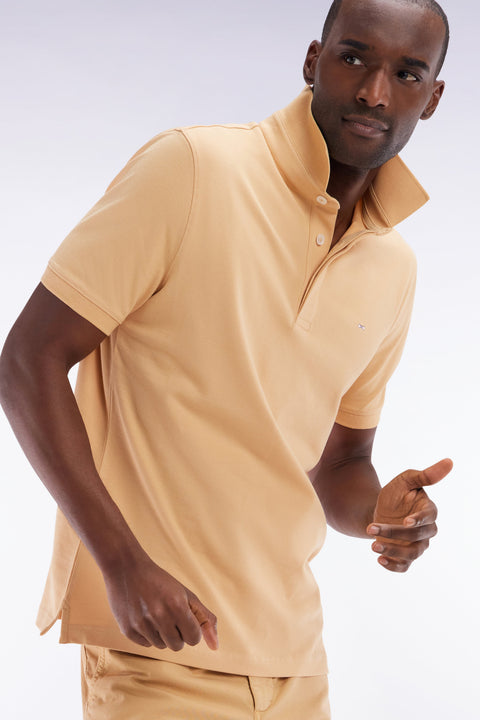 Polo à manches courtes en piqué coton stretch camel coupe ajustée - Image 3