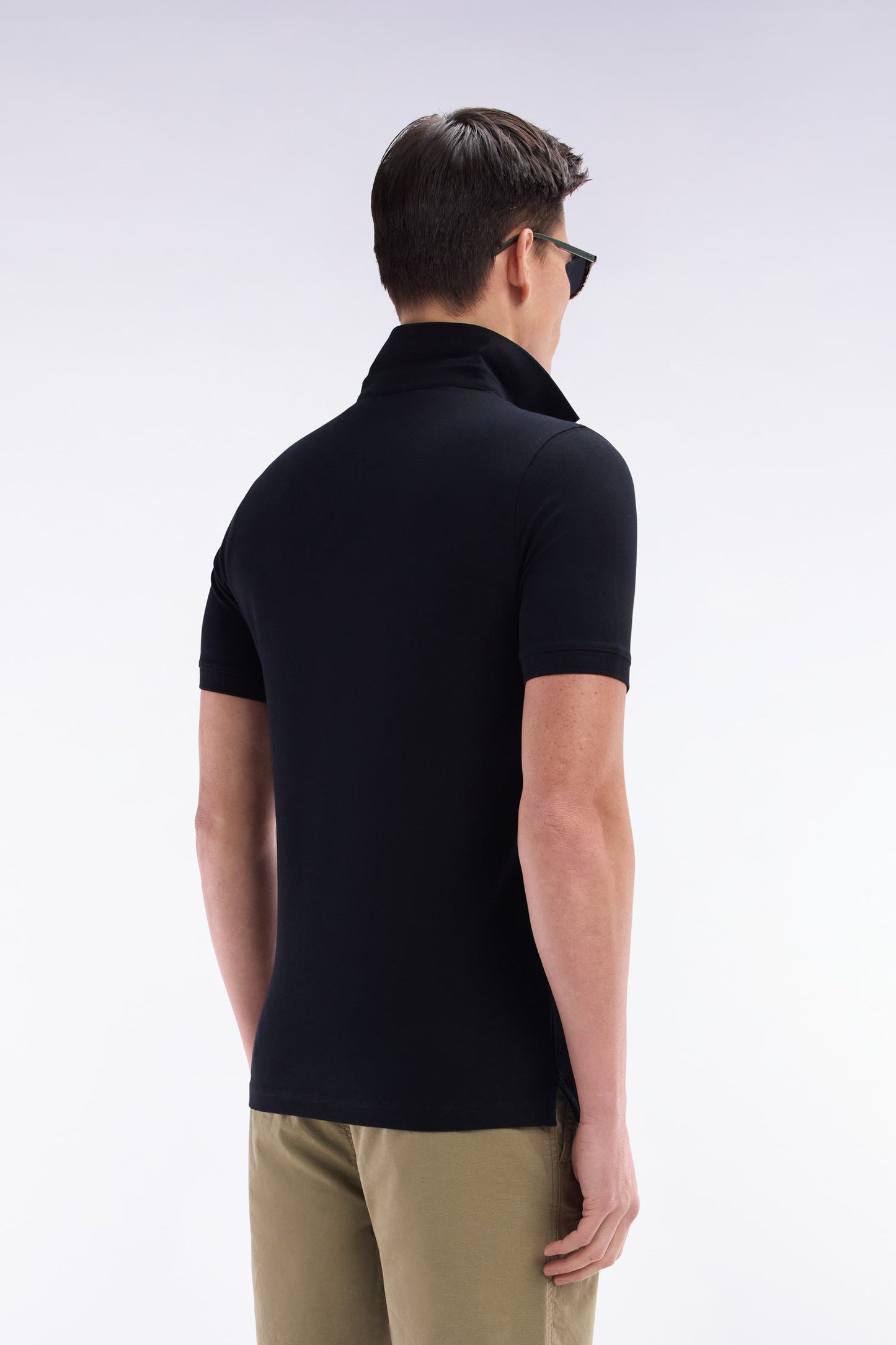 Polo à manches courtes en coton stretchnoir coupe ajustée