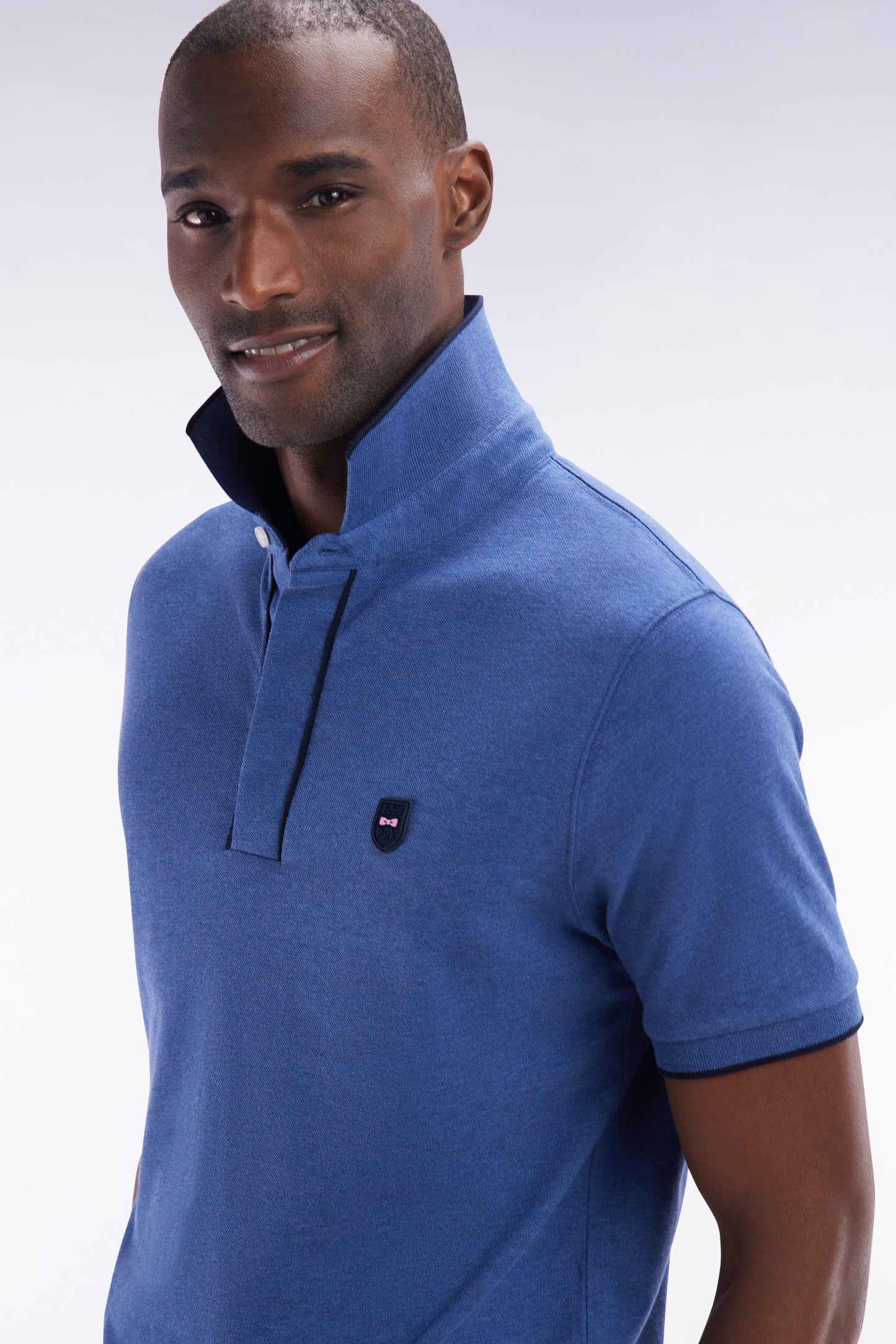 Polo à manches courtes en piqué de coton chiné stretch bleu foncé coupe ajustée