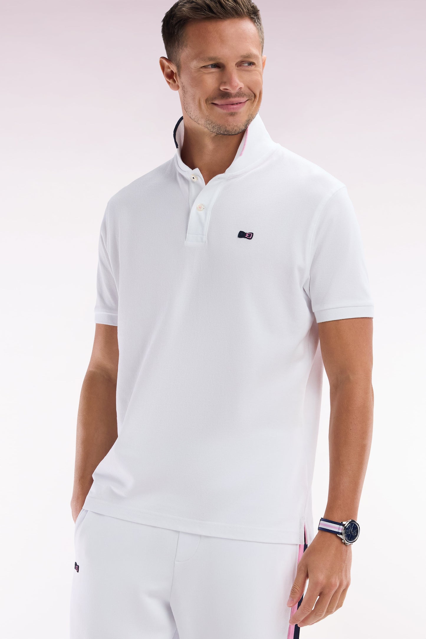 Polo à manches courtes en coton blanc liseré col coupe décontractée