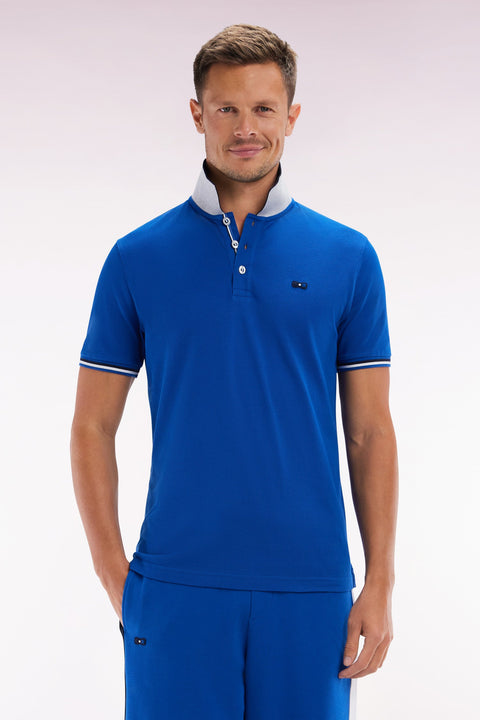 Polo à manches courtes en coton bleu col contrasté coupe droite - Image 1