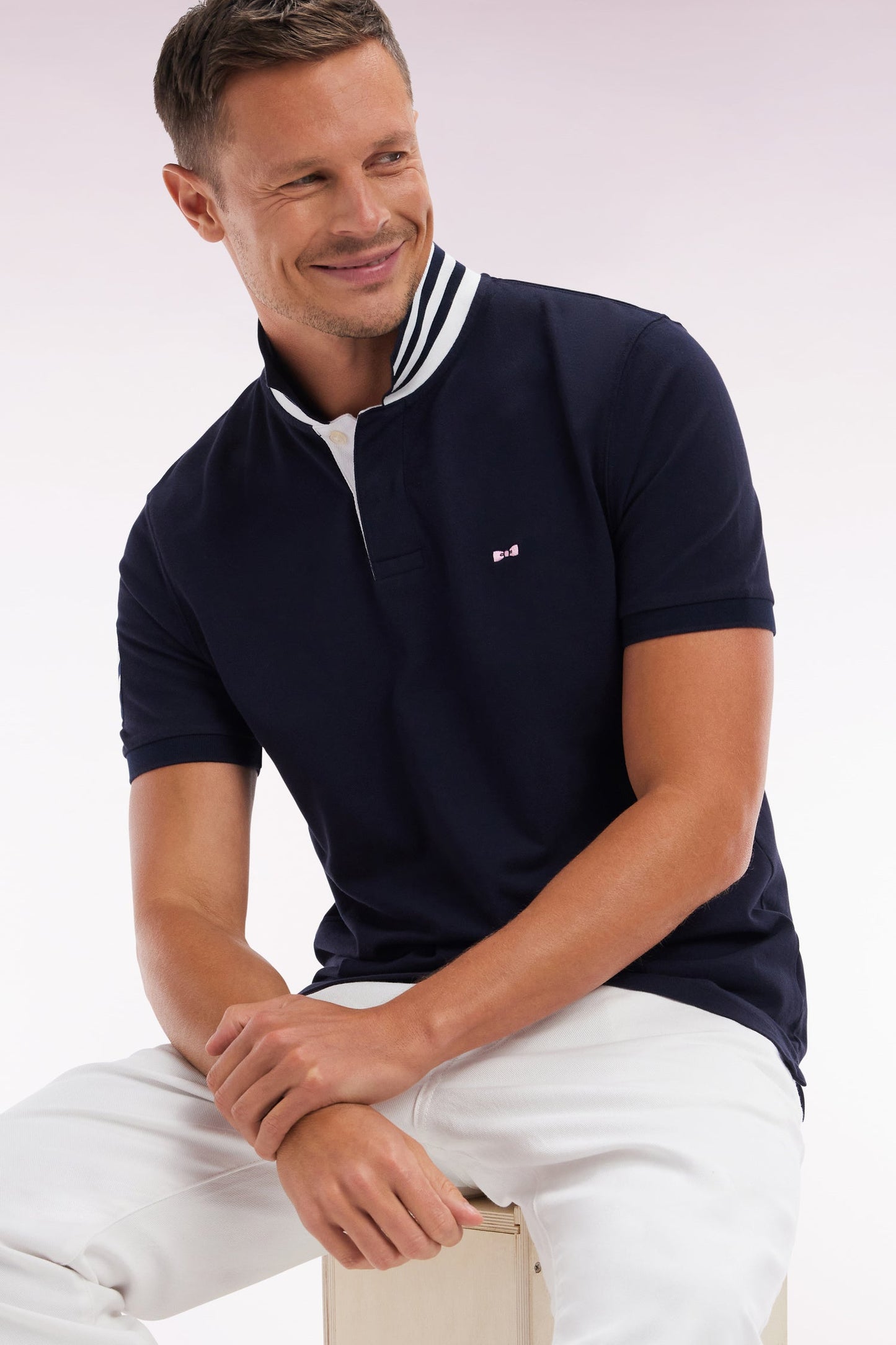 Polo à manches courtes en piqué coton marine broderie manches 10 coupe droite