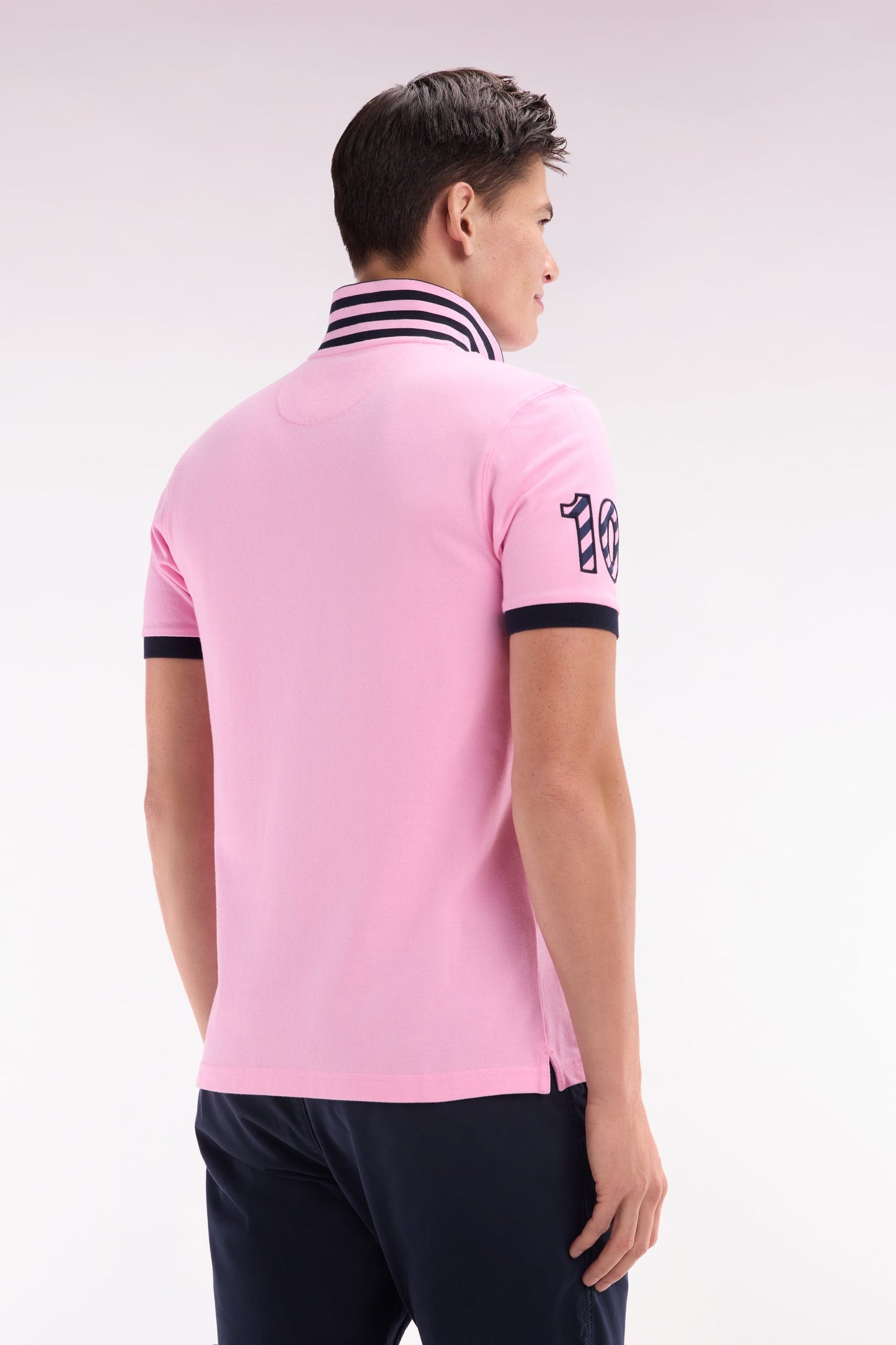Polo à manches courtes en piqué coton rose broderie manches 10 coupe droite