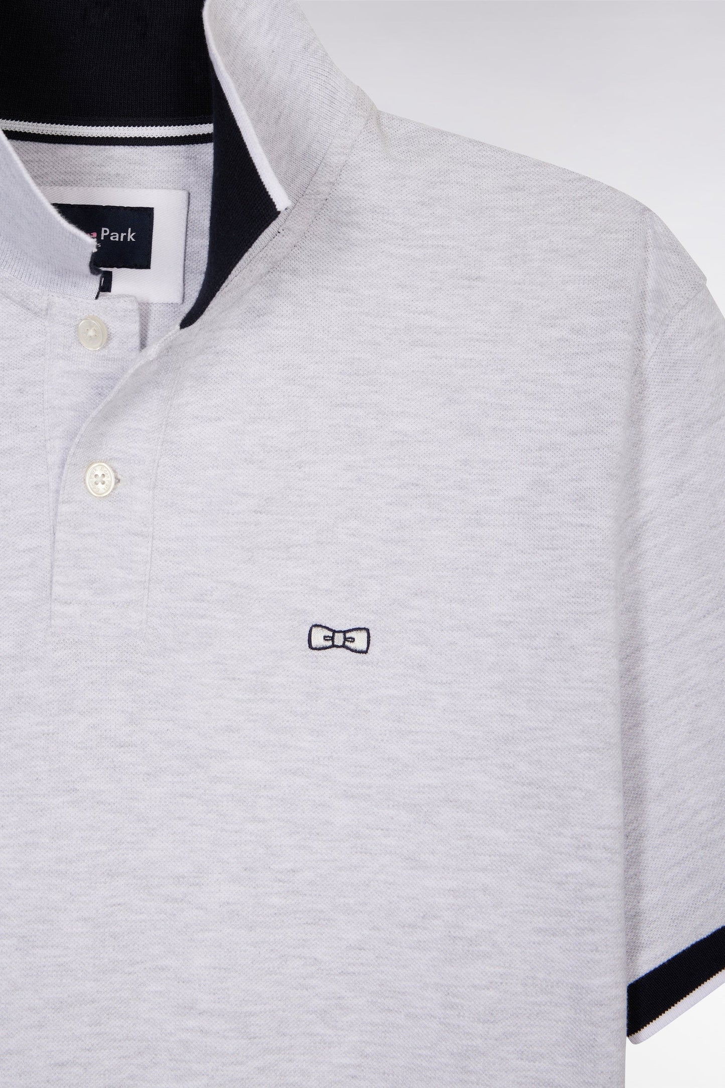 Polo à manches courtes en coton gris broderie 10 coupe décontractée