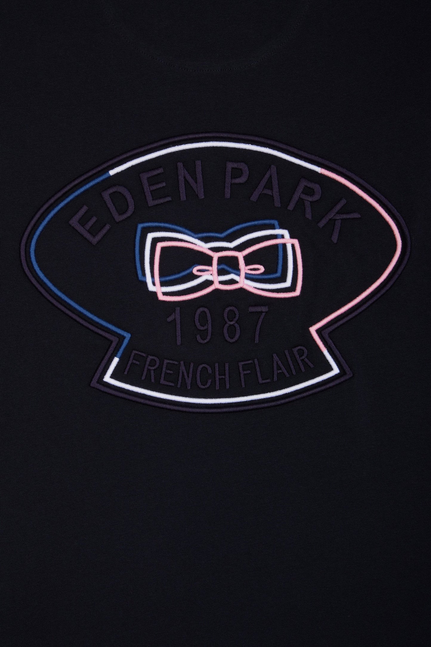 T-shirt en coton marine broderie dos et découpes coupe droite