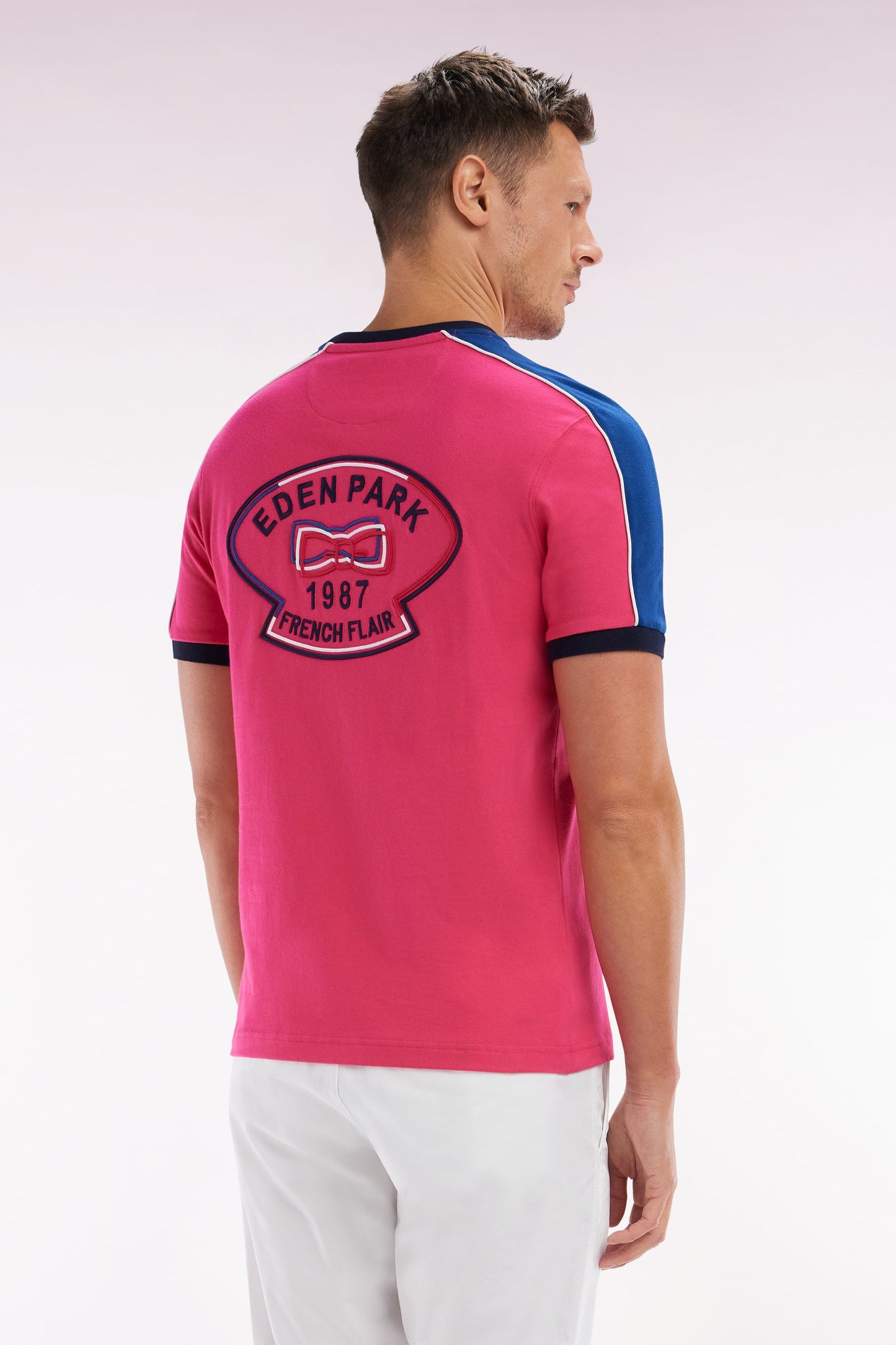 T-shirt en coton fuchsia broderie dos et découpes coupe droite