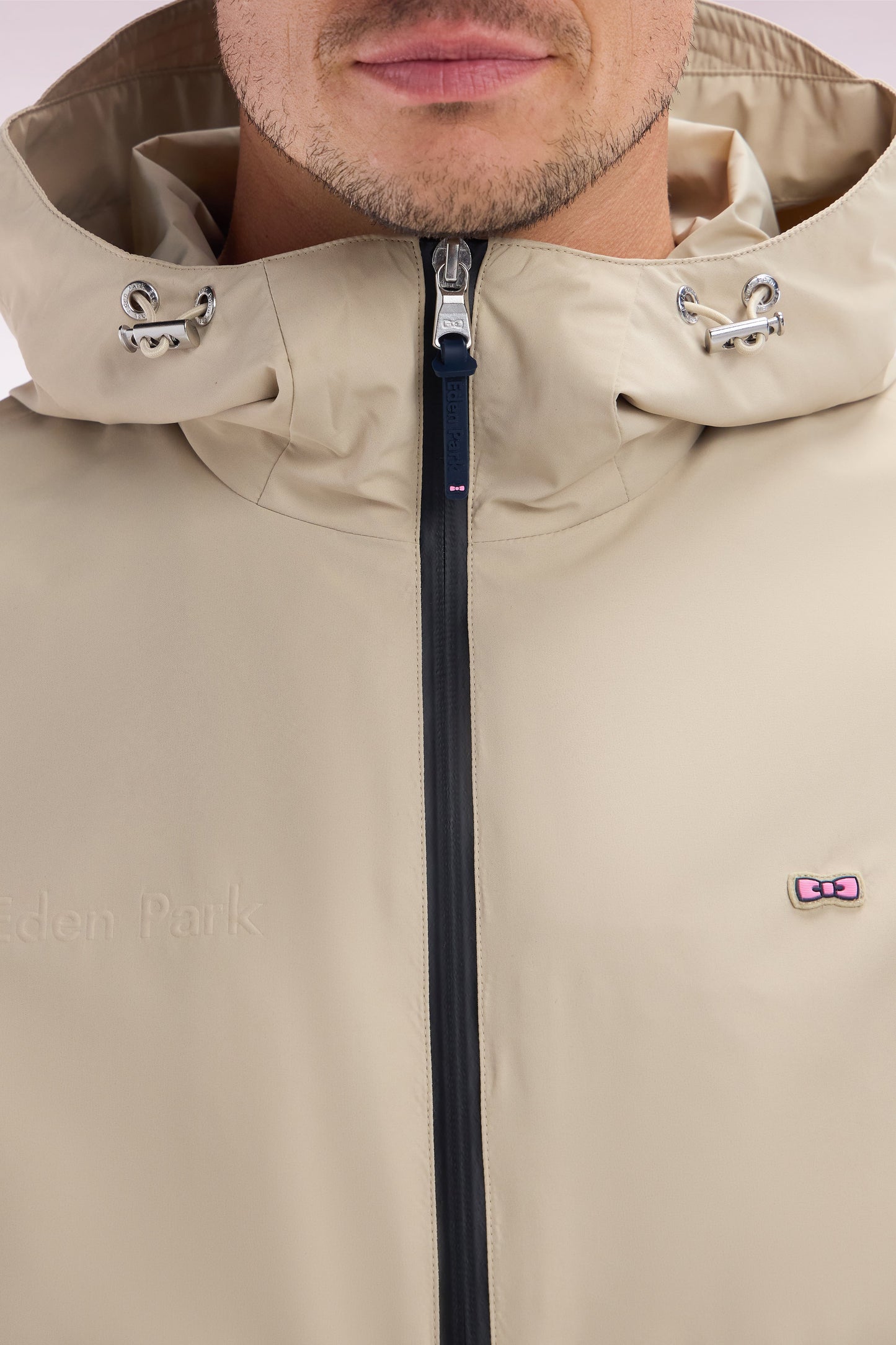 Blouson coupe-vent en nylon Soft Touch à capuche beige