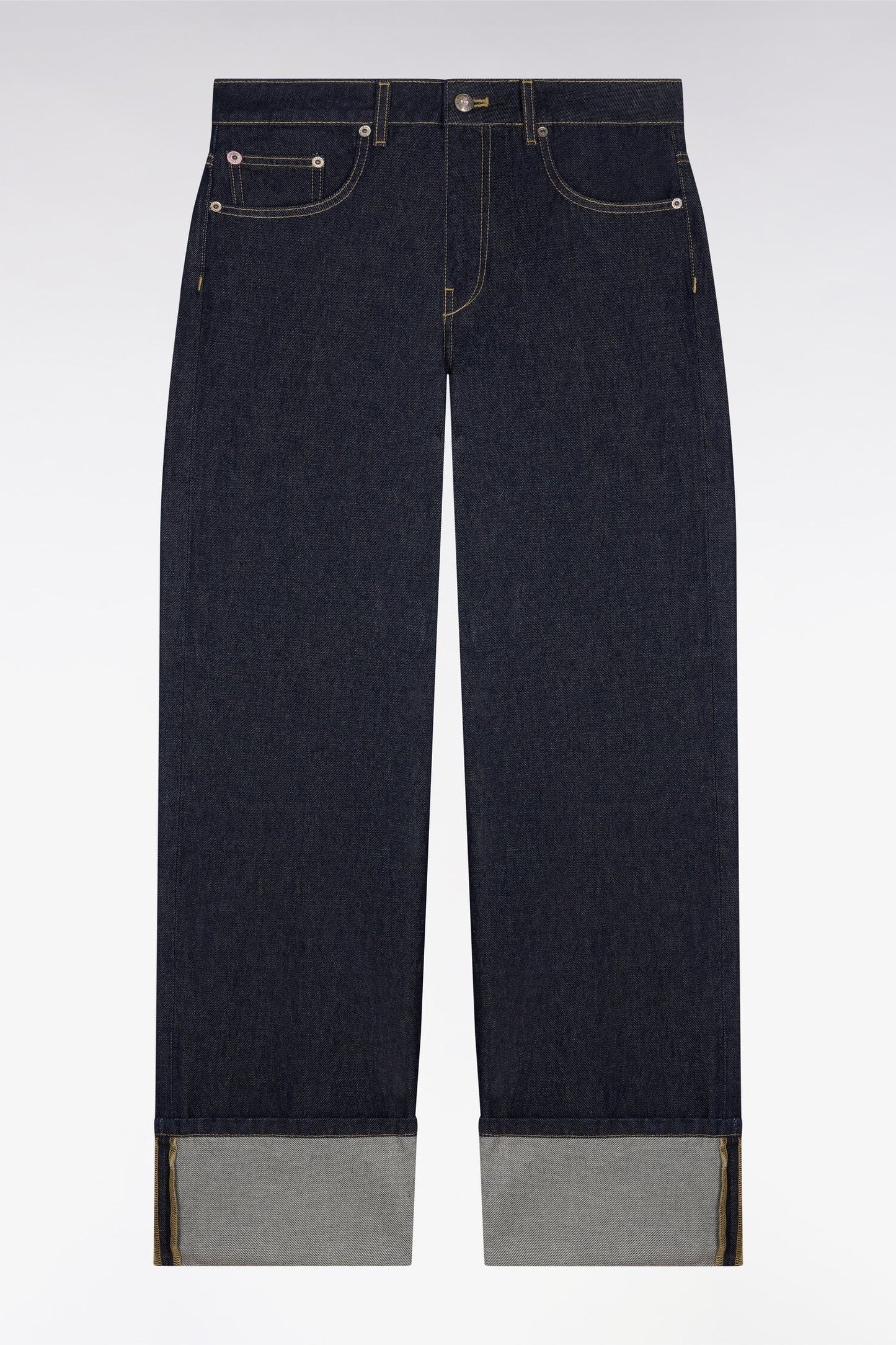 Jean en denim brut coupe droite large à revers cousu