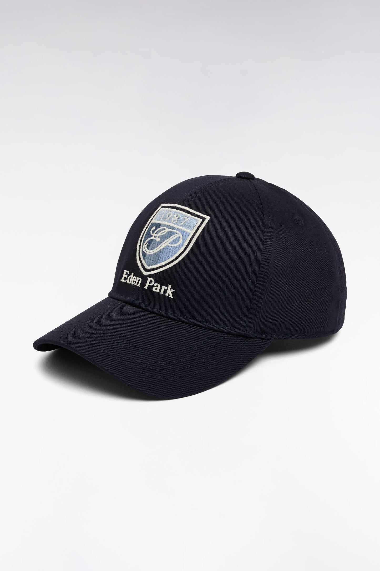 Casquette en twill de coton marine broderie écusson