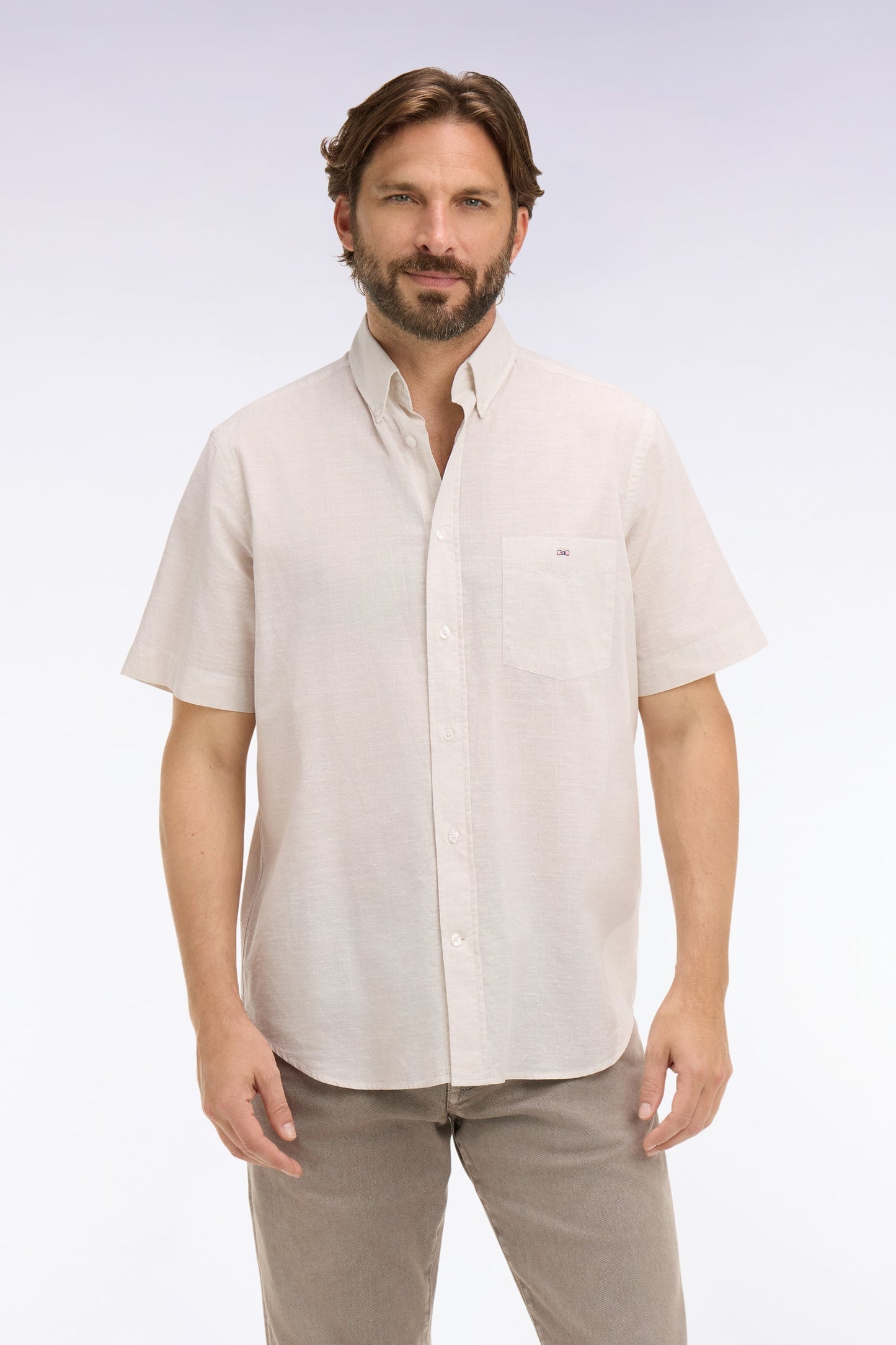 Chemise à manches courtes en coton jacquard rayé grège