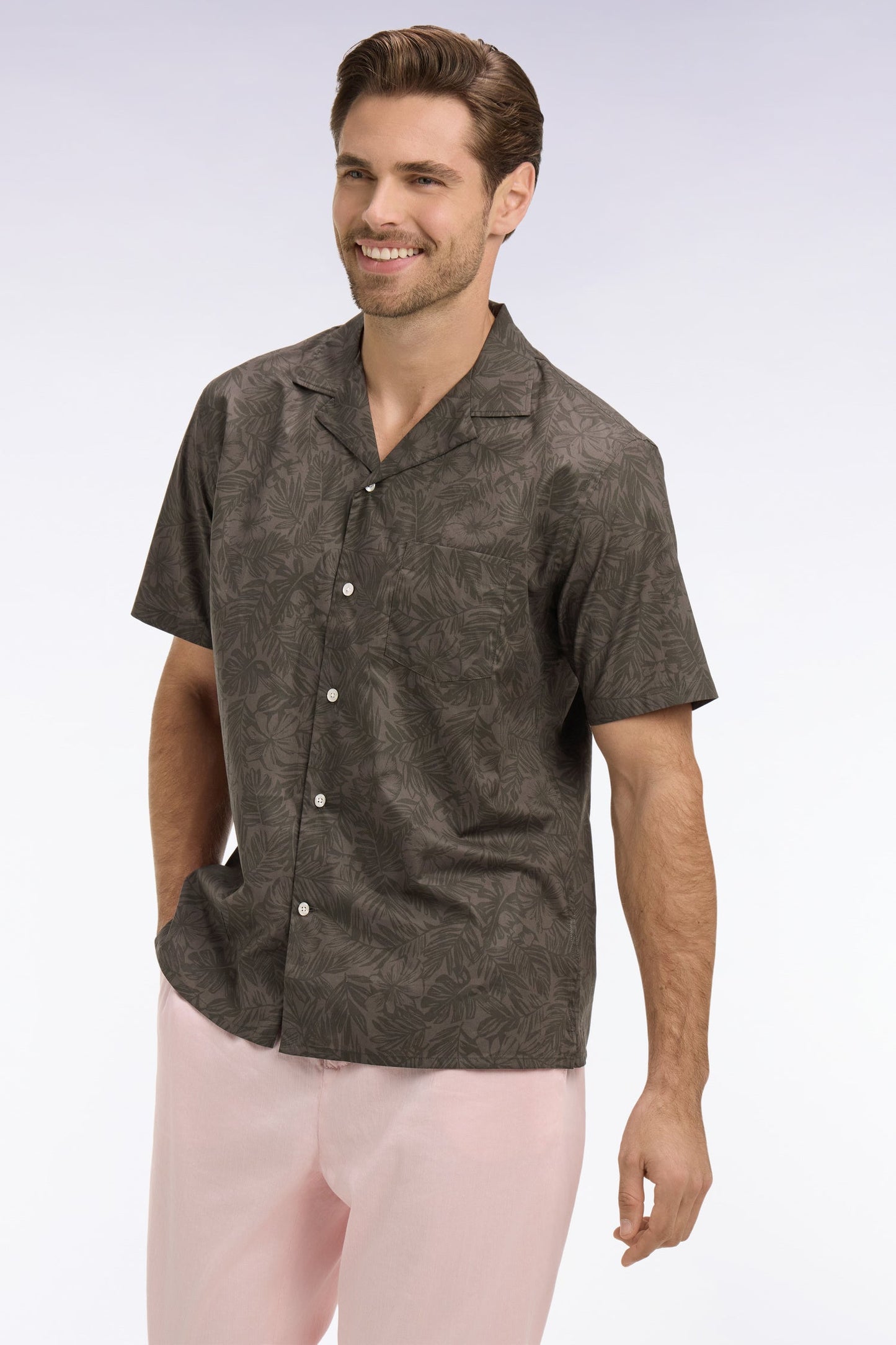 Chemise à manches courtes en coton Pima kaki imprimé végétal