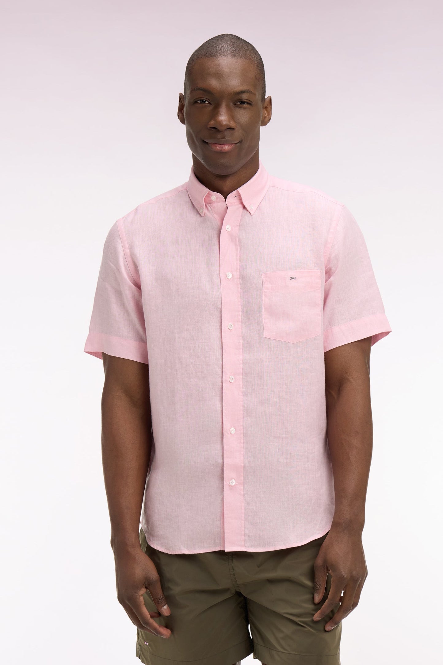 Chemise à manches courtes en lin rose clair