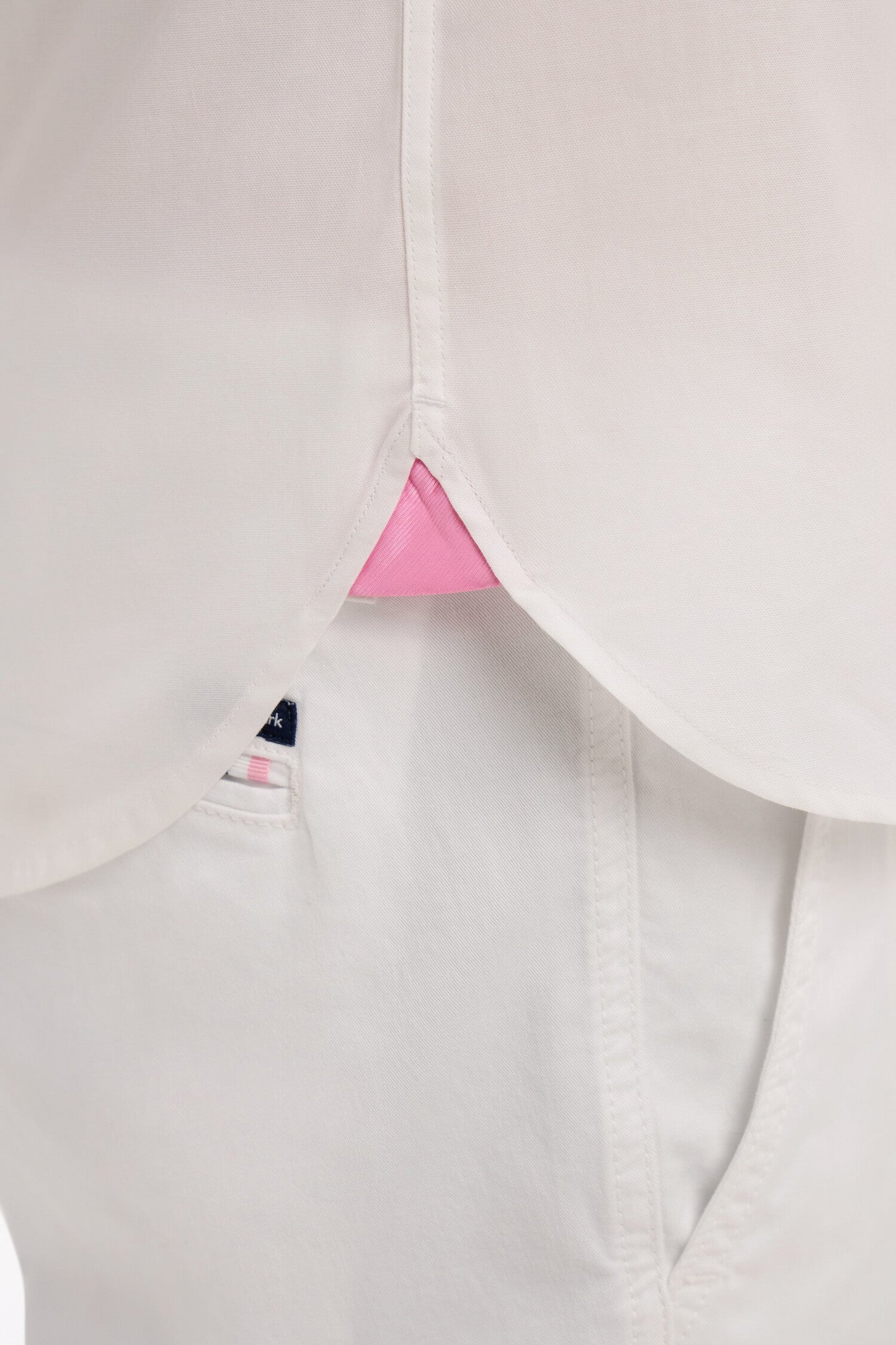 Chemise en coton pinpoint blanc broderie dos