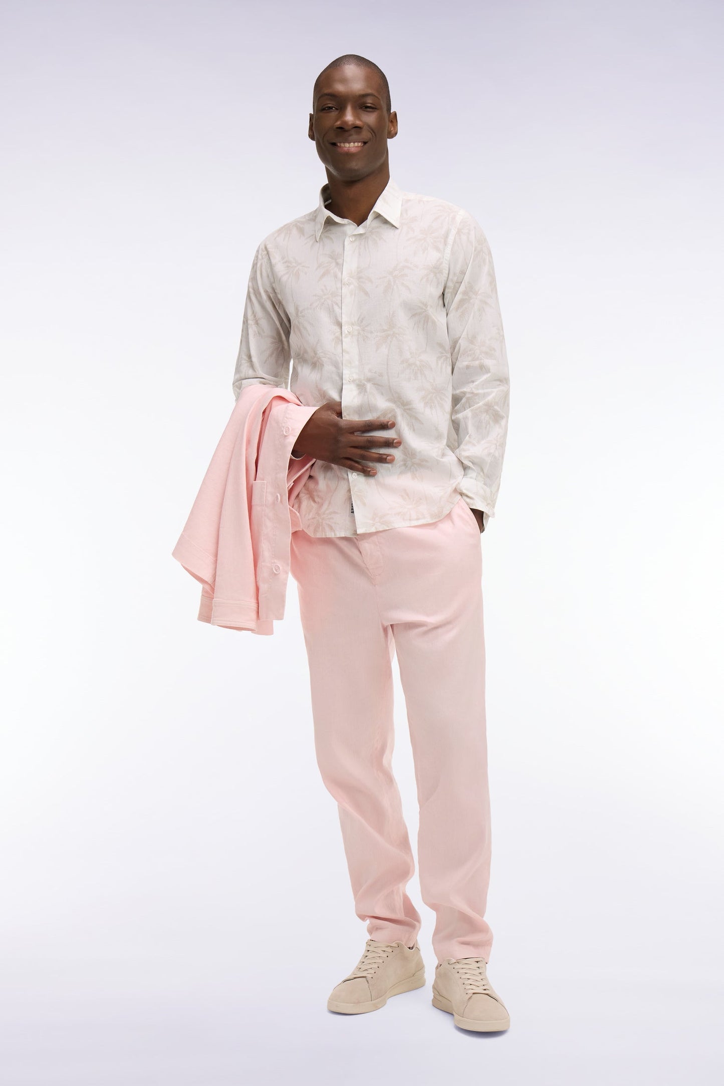 Chemise en coton blanche imprimé palmier beige coupe regular