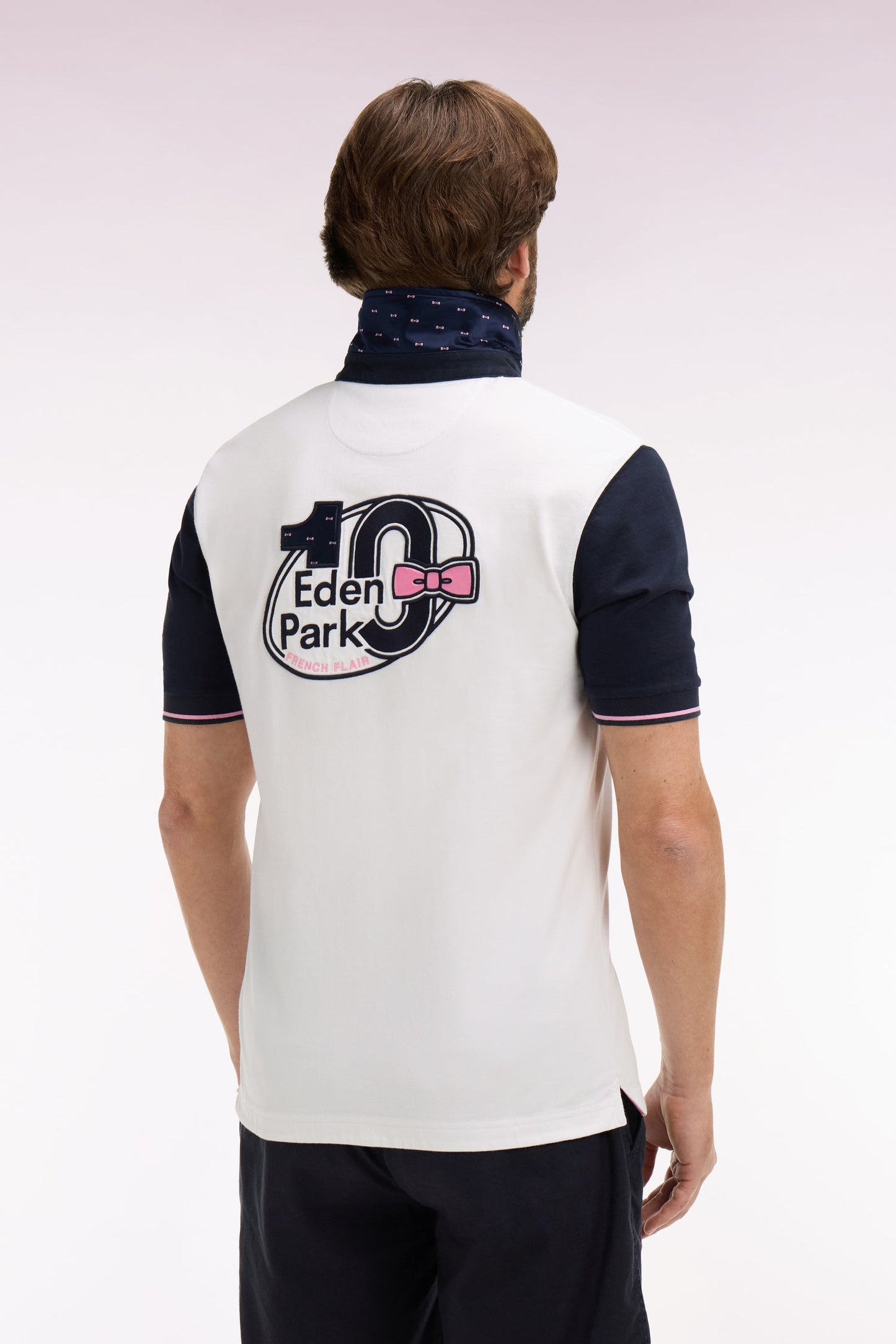 Maillot à manches courtes en coton blanc et marine coupe regular broderie dos