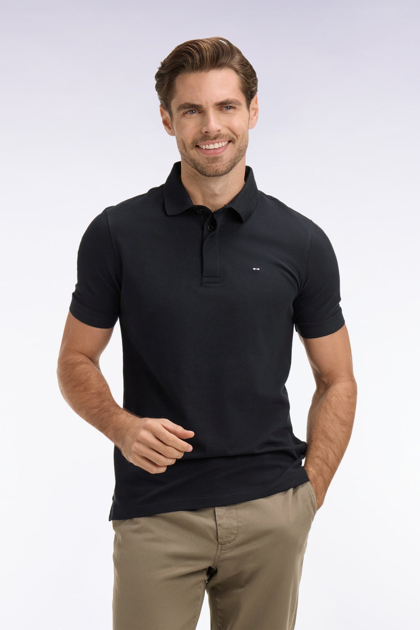 Polo à manches courtes en coton noir coupe slim