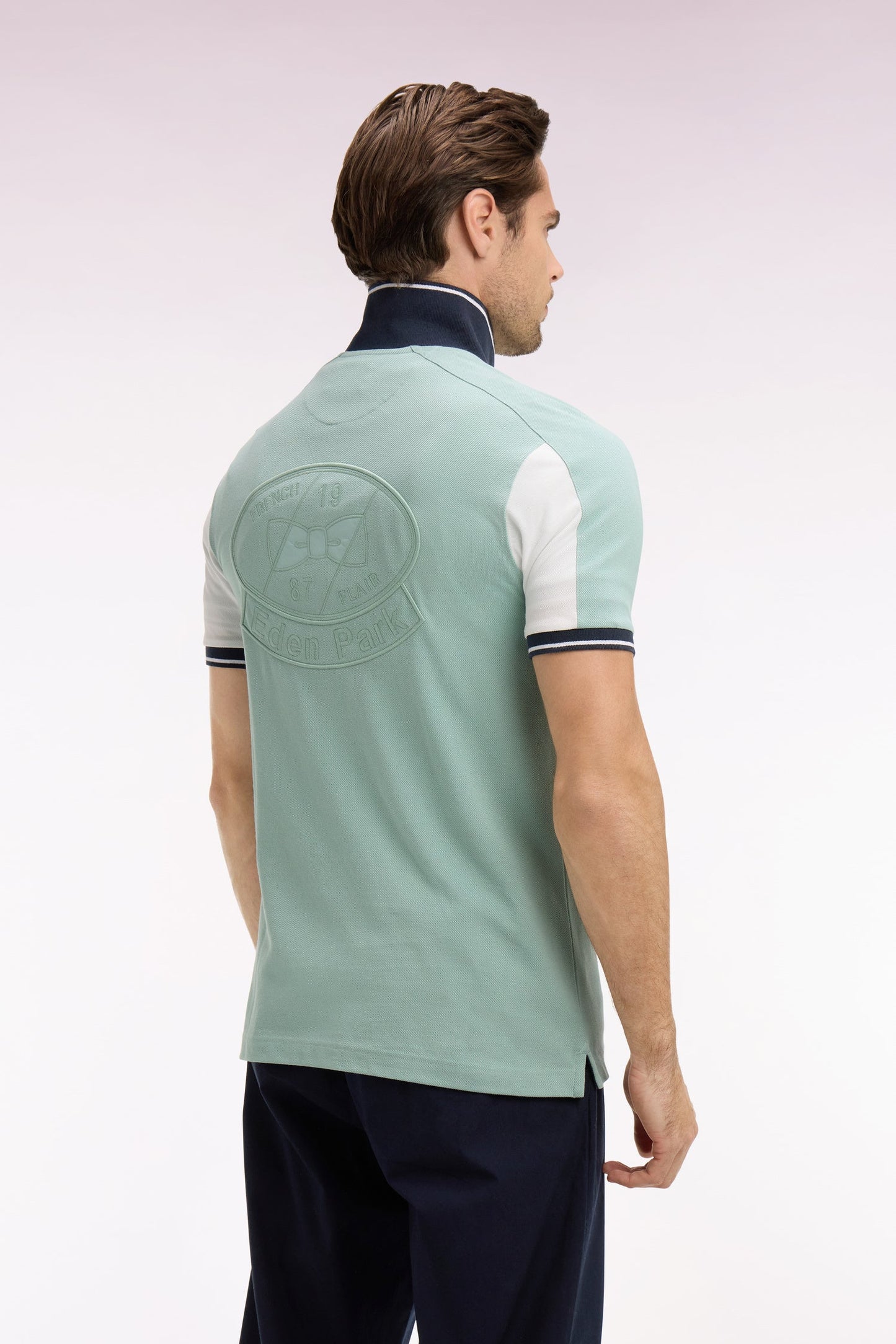 Polo à manches courtes en coton vert d'eau brodé coupe regular
