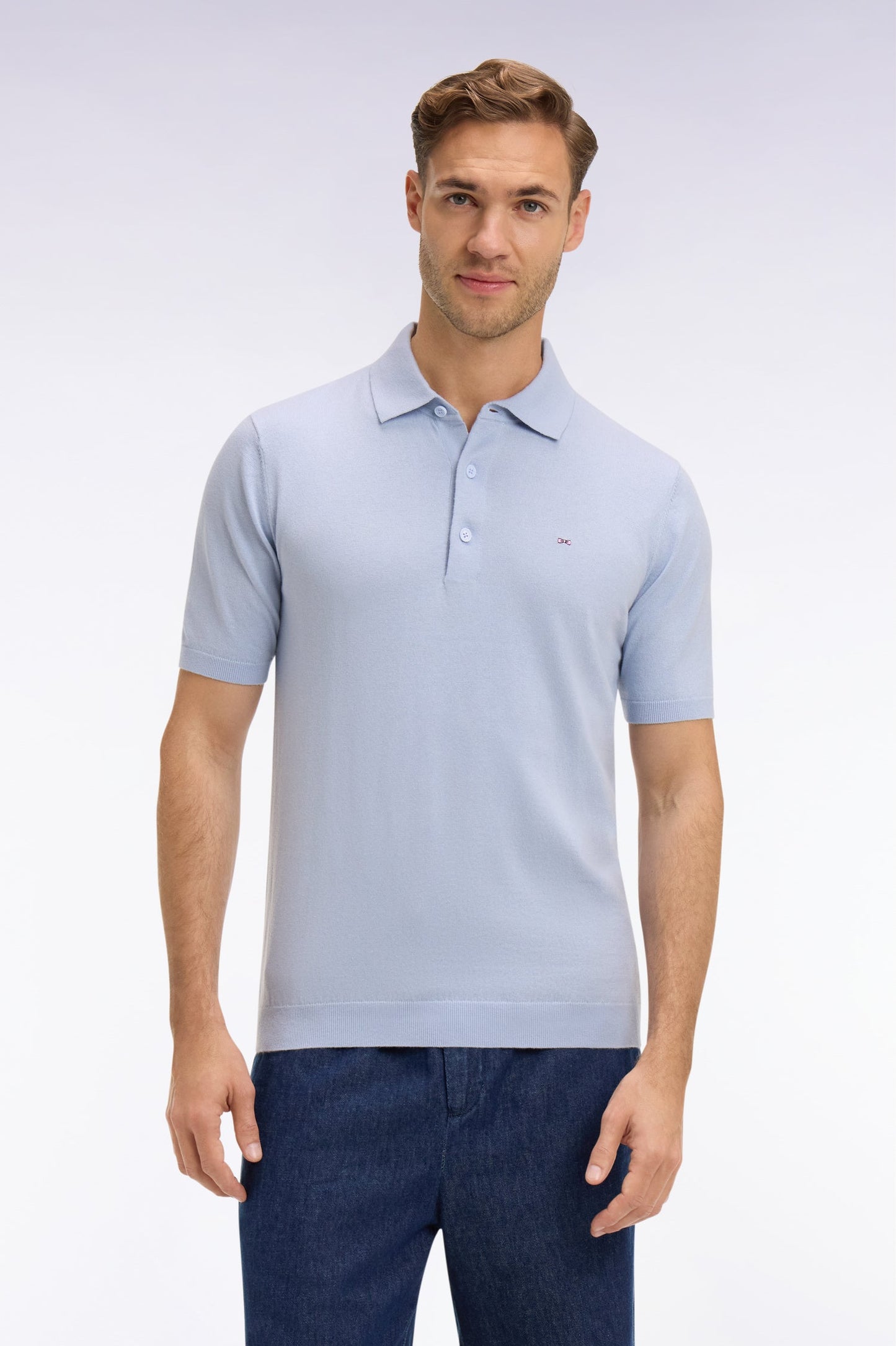 Pull manches courtes col polo en coton et soie mélangés bleu ciel