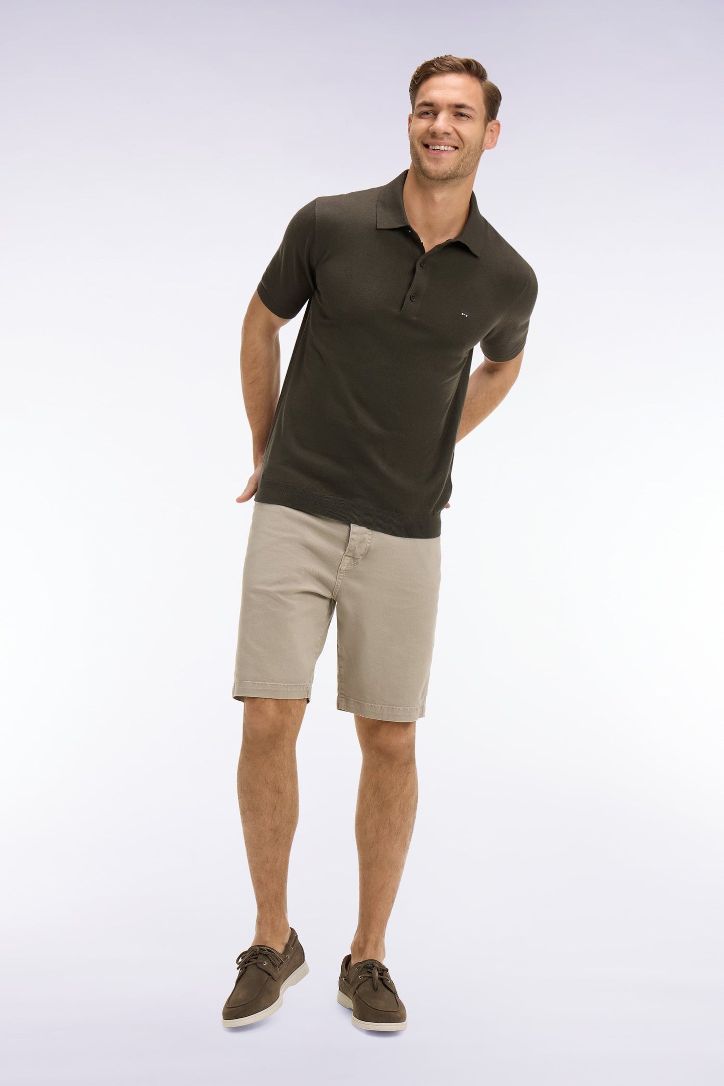 Pull manches courtes col polo en coton et soie mélangés kaki