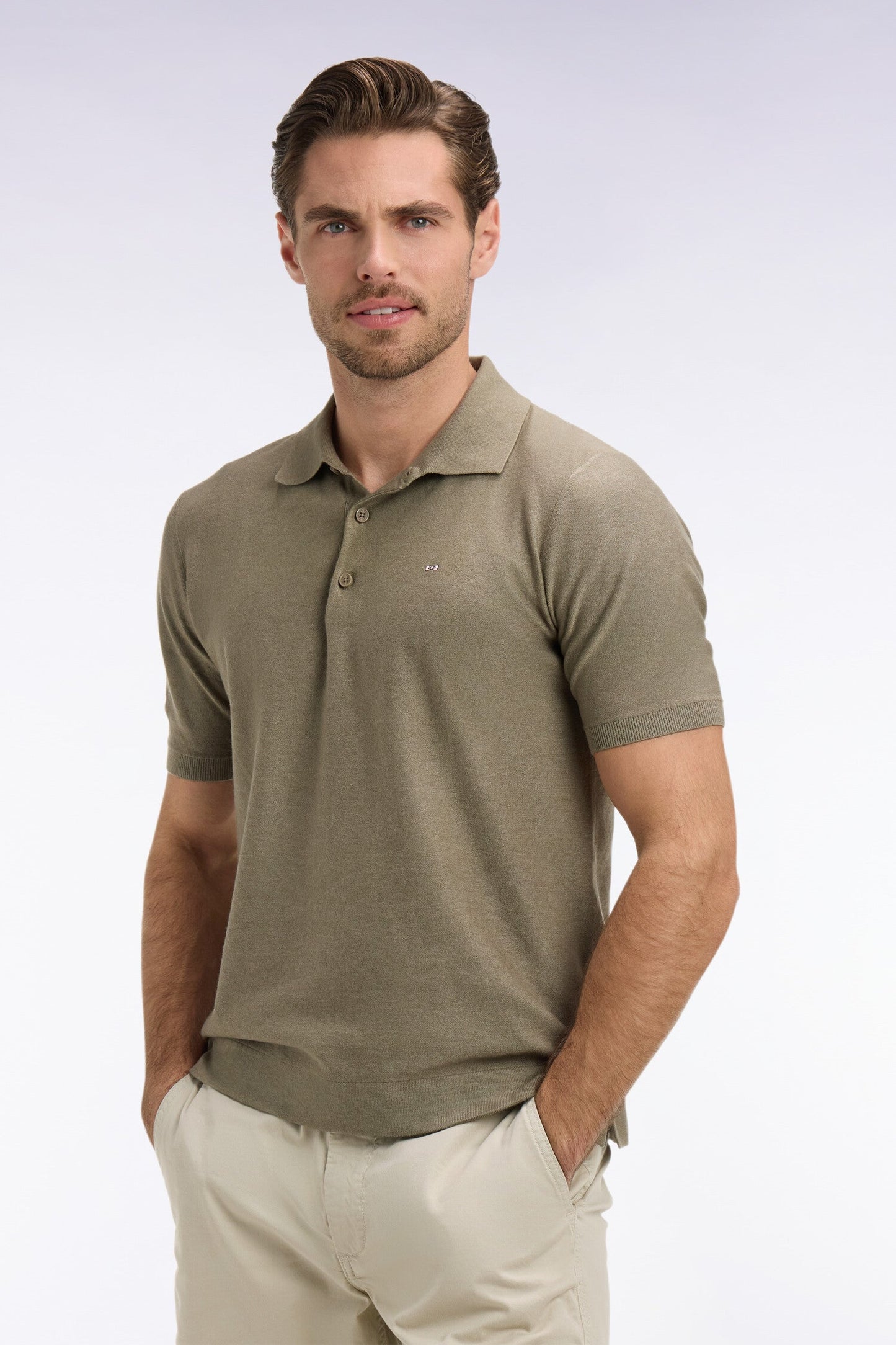Pull manches courtes à col polo en coton et lyocell mélangés marron