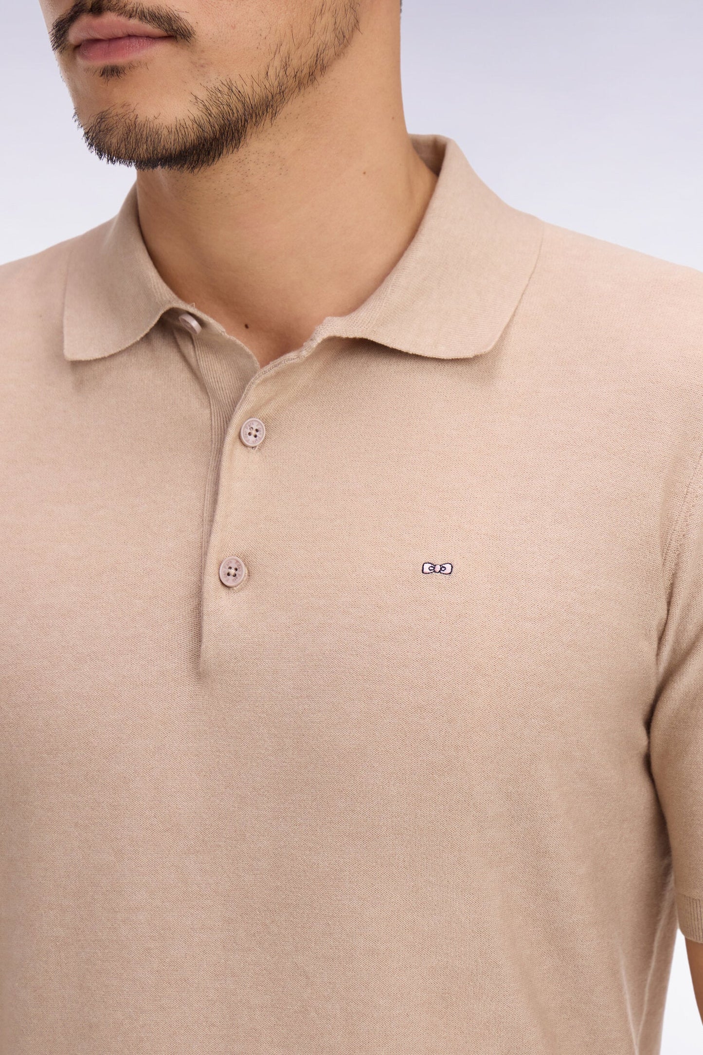 Pull manches courtes à col polo en coton et lyocell mélangés beige