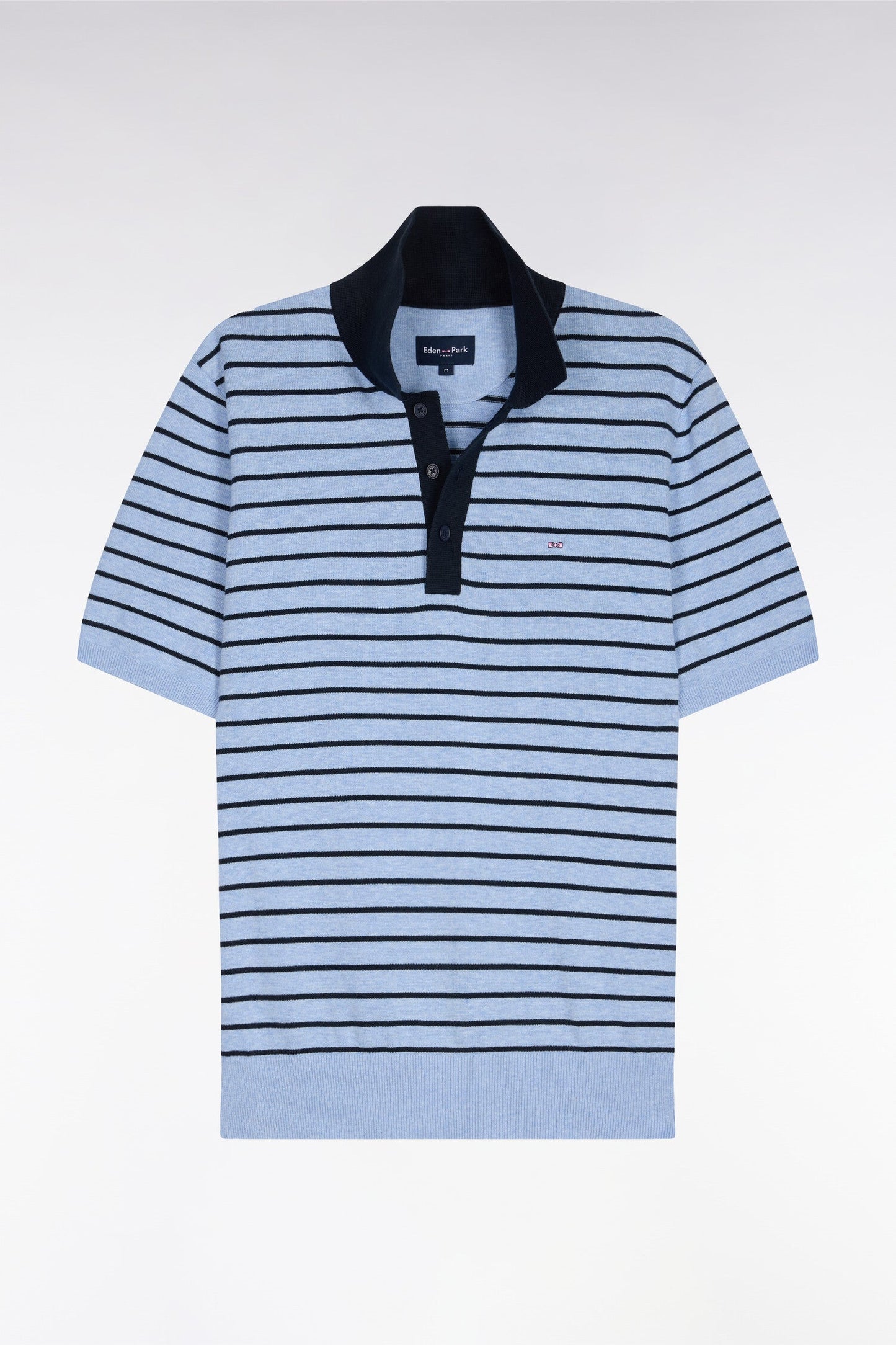 Pull manches courtes à col polo en coton ciel rayé