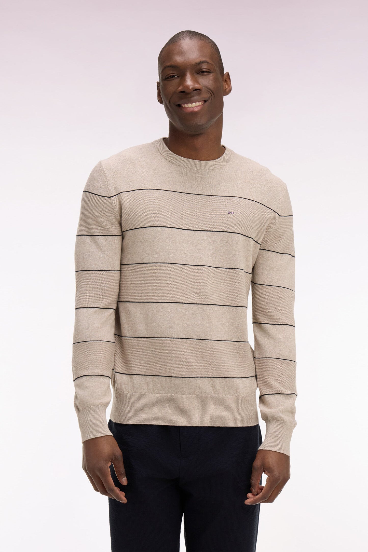 Pull col rond en coton beige rayé