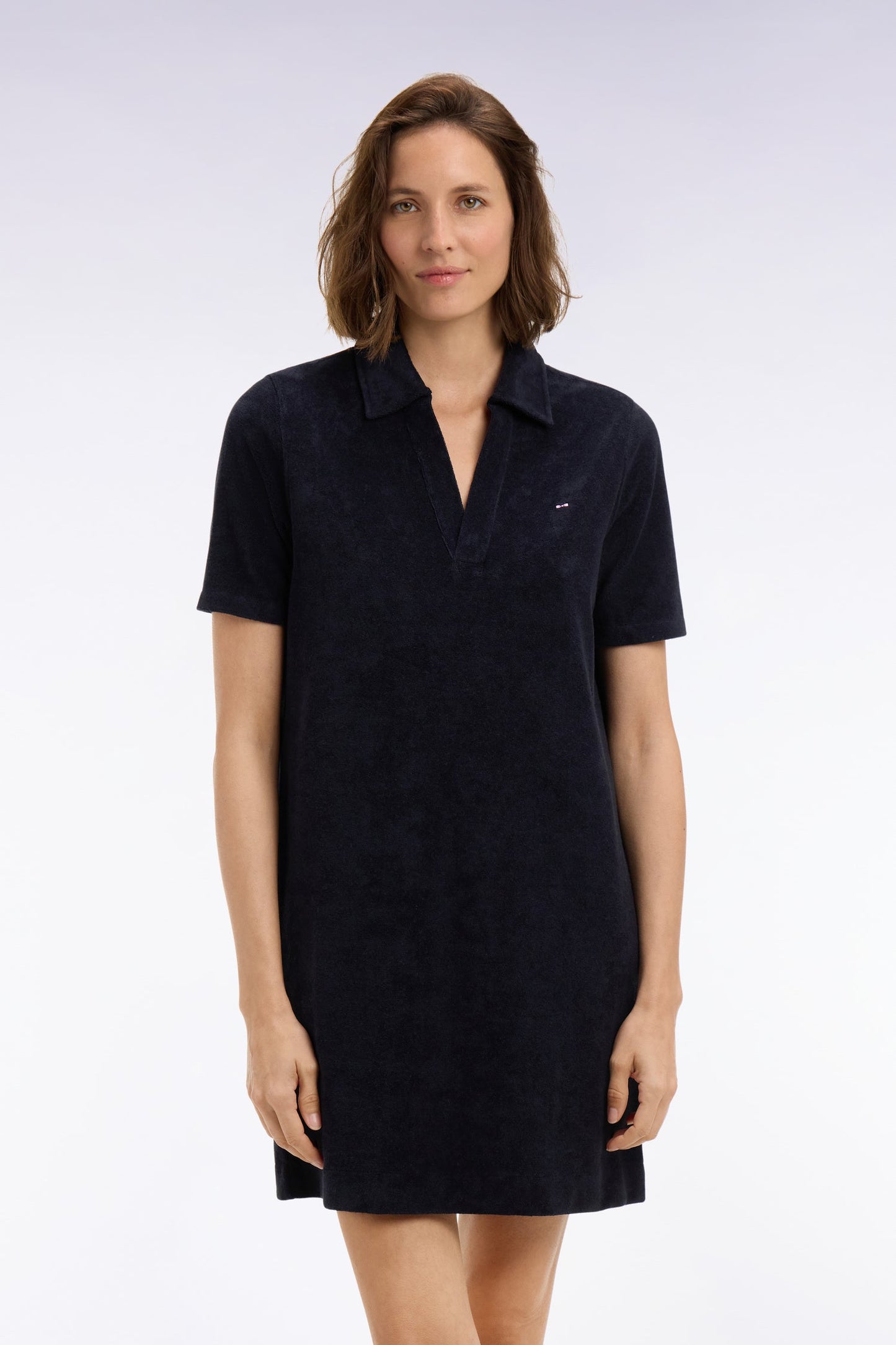 Robe courte en éponge marine coupe droite
