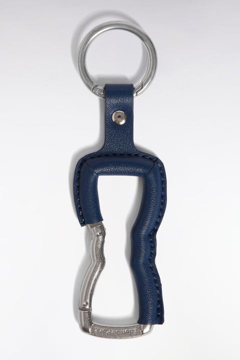 Porte-clé nœud papillon en cuir marine et métal argenté - Image 1