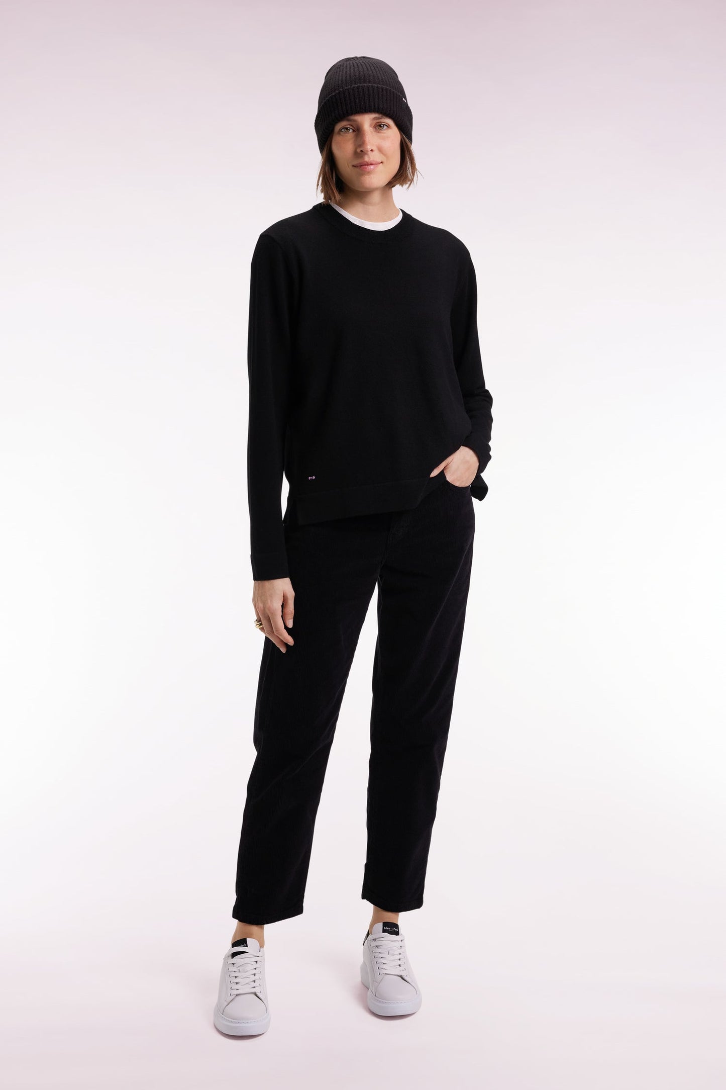 Pantalon 5 poches en velours côtelé noir