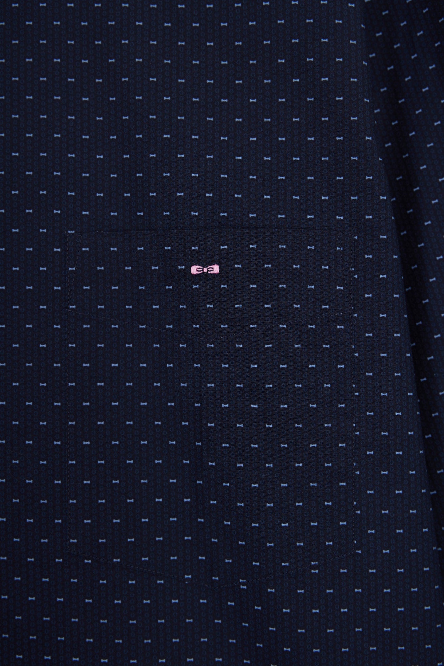 Chemise en coton à micro-motifs nœuds papillon marine coupe droite